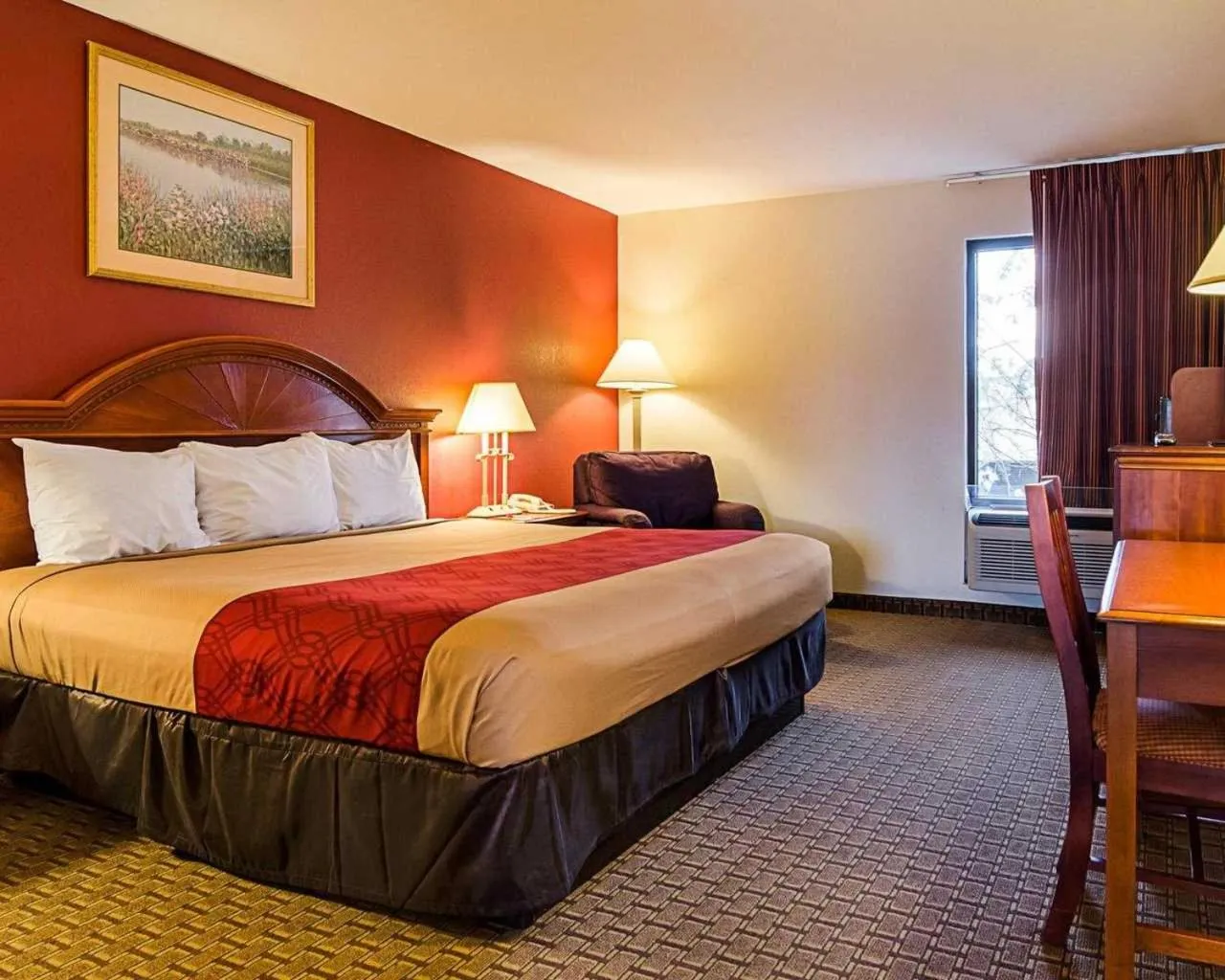 King Room - Smoking  in Econo Lodge