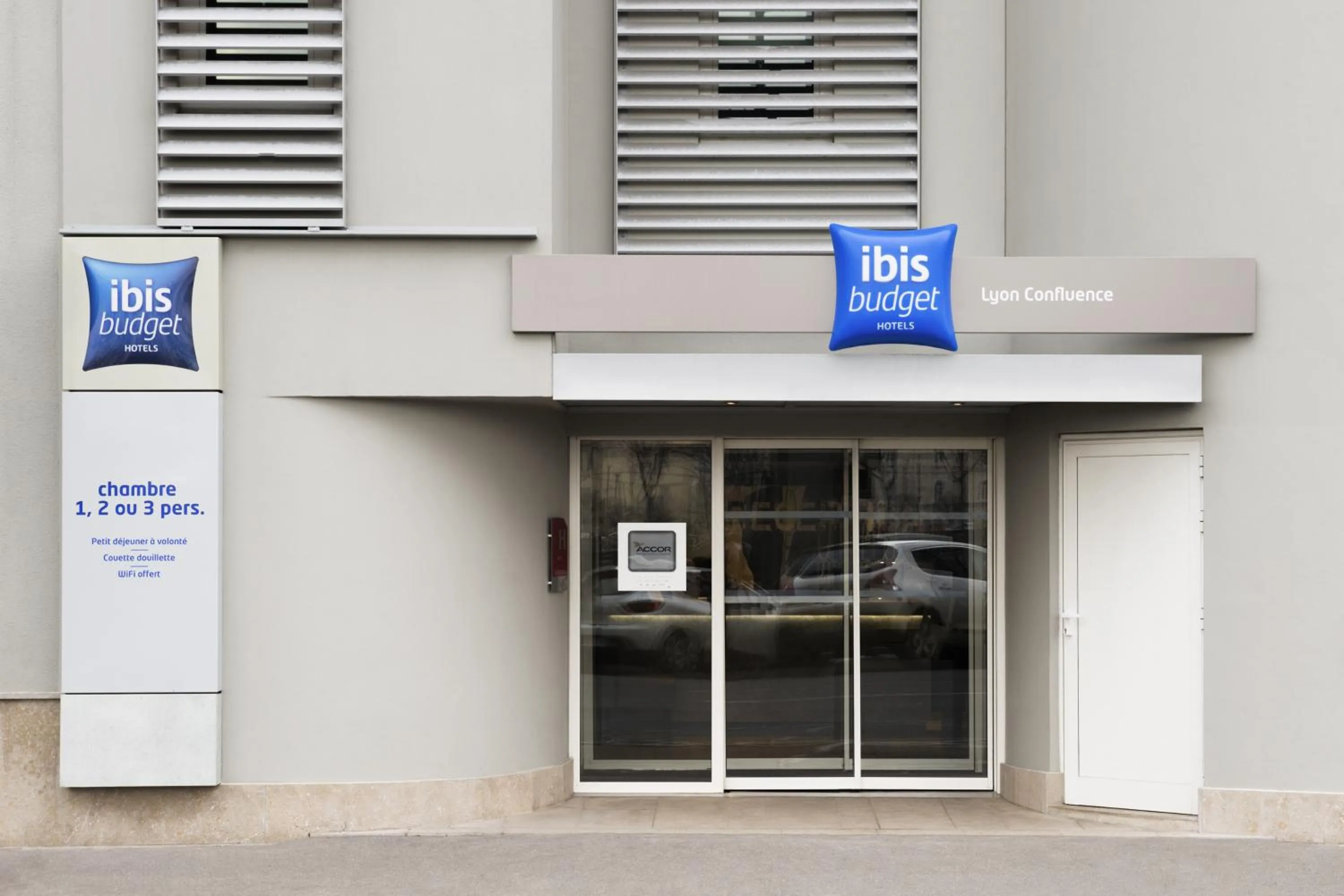 Facade/entrance in ibis budget Lyon Centre Confluence