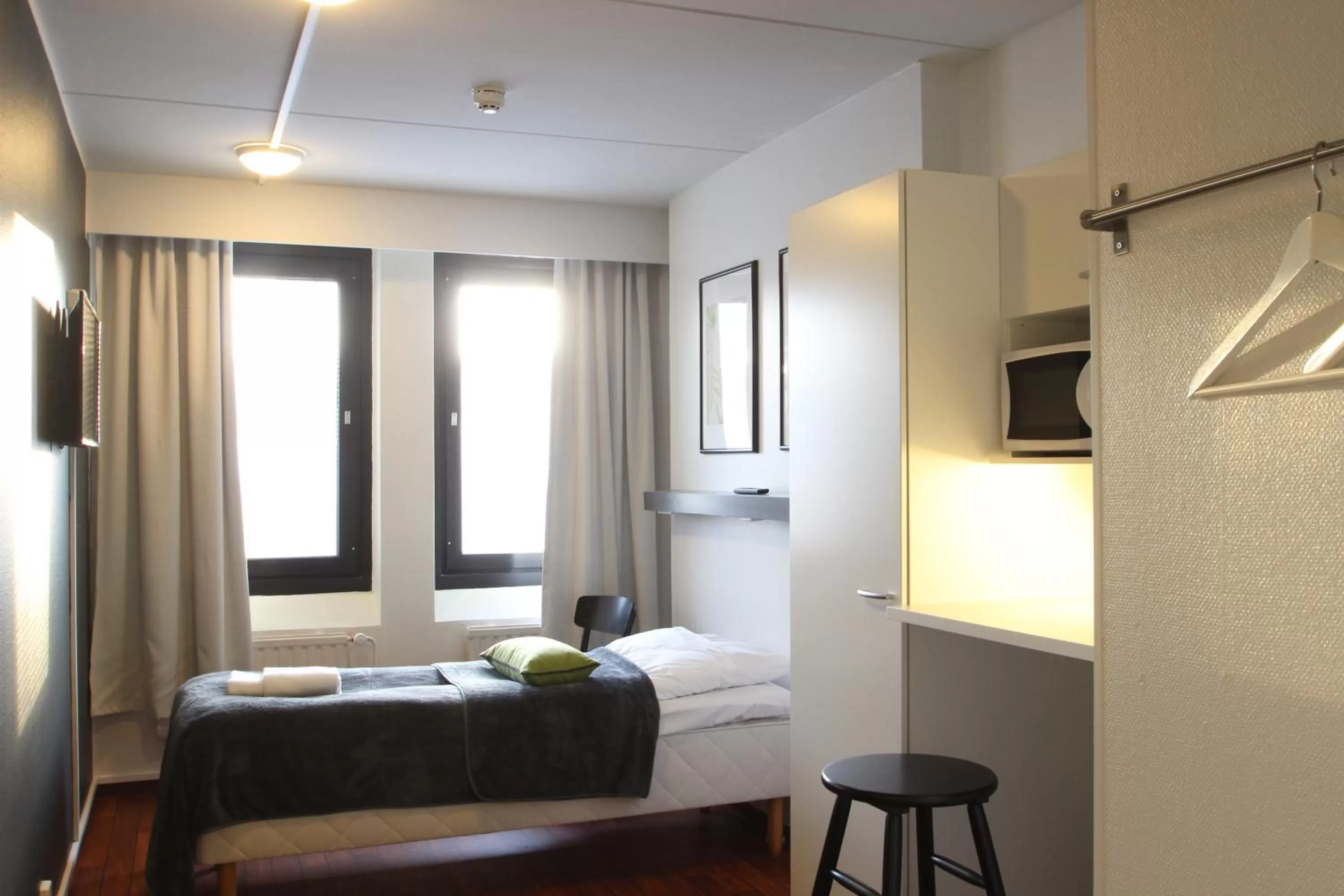 Photo of the whole room, Bed in Forenom Aparthotel Lahti