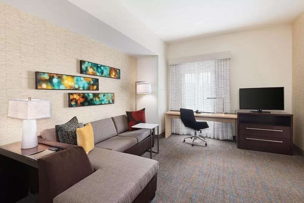 TV and multimedia in Residence Inn by Marriott Spartanburg Westgate