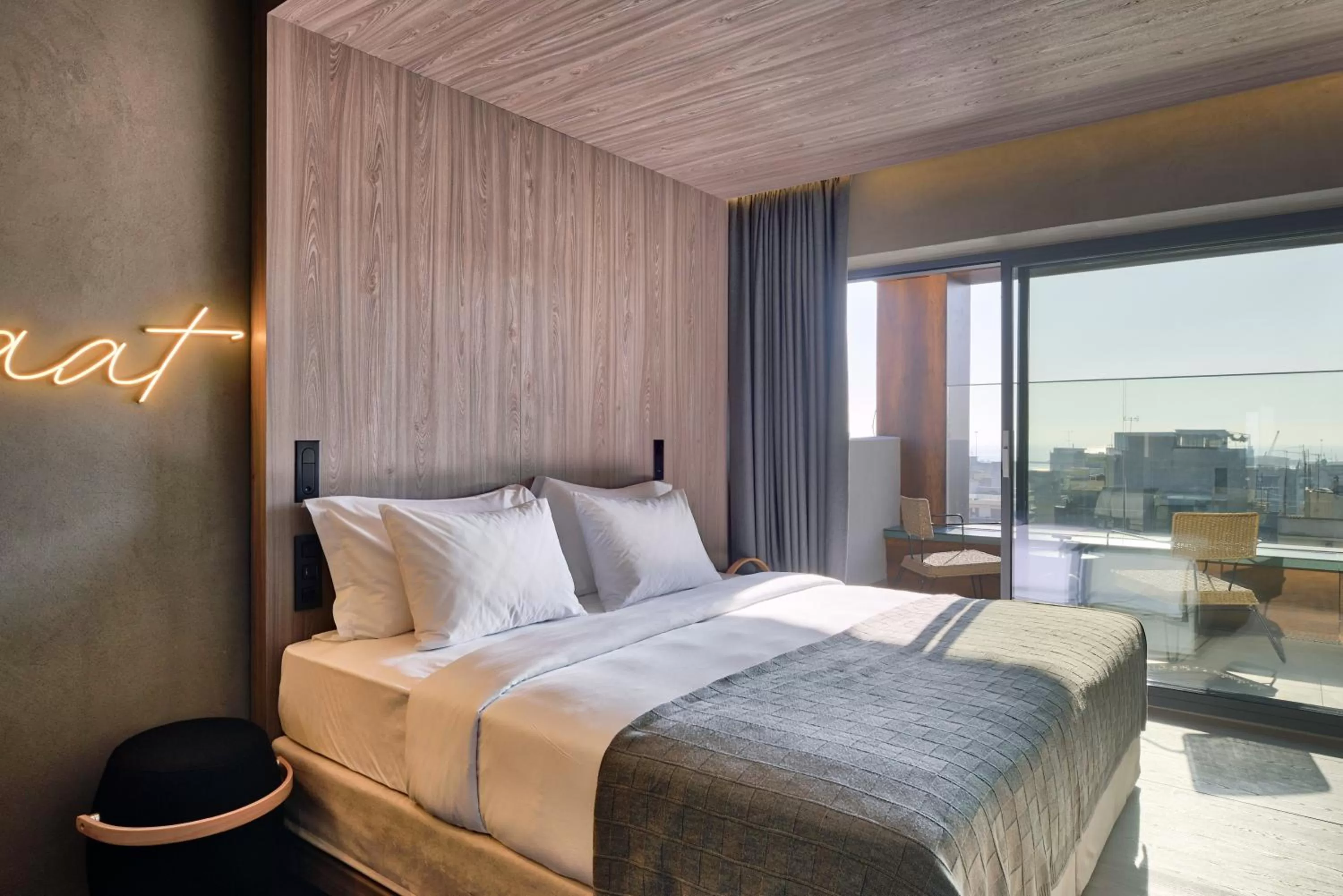 Photo of the whole room, Bed in ONOMA Hotel