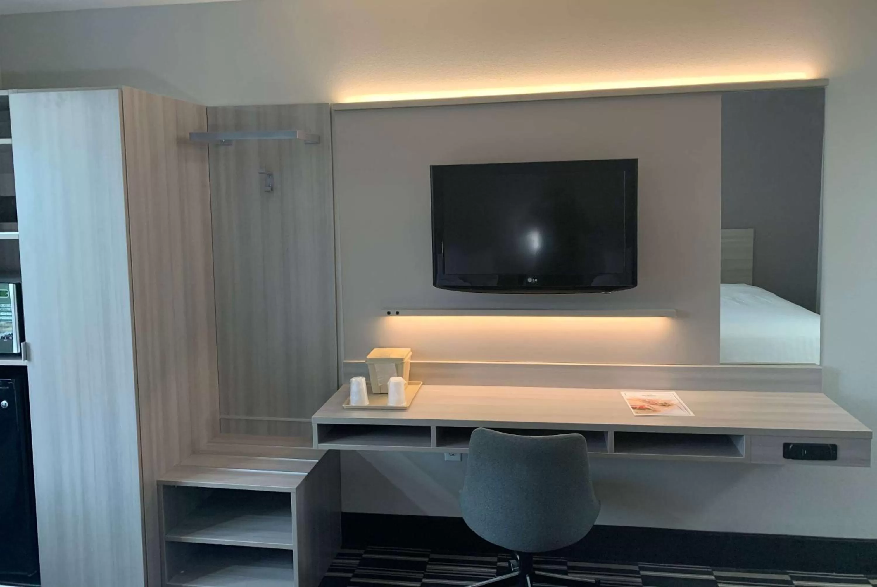 Photo of the whole room in Microtel Inn by Wyndham Charlotte Airport