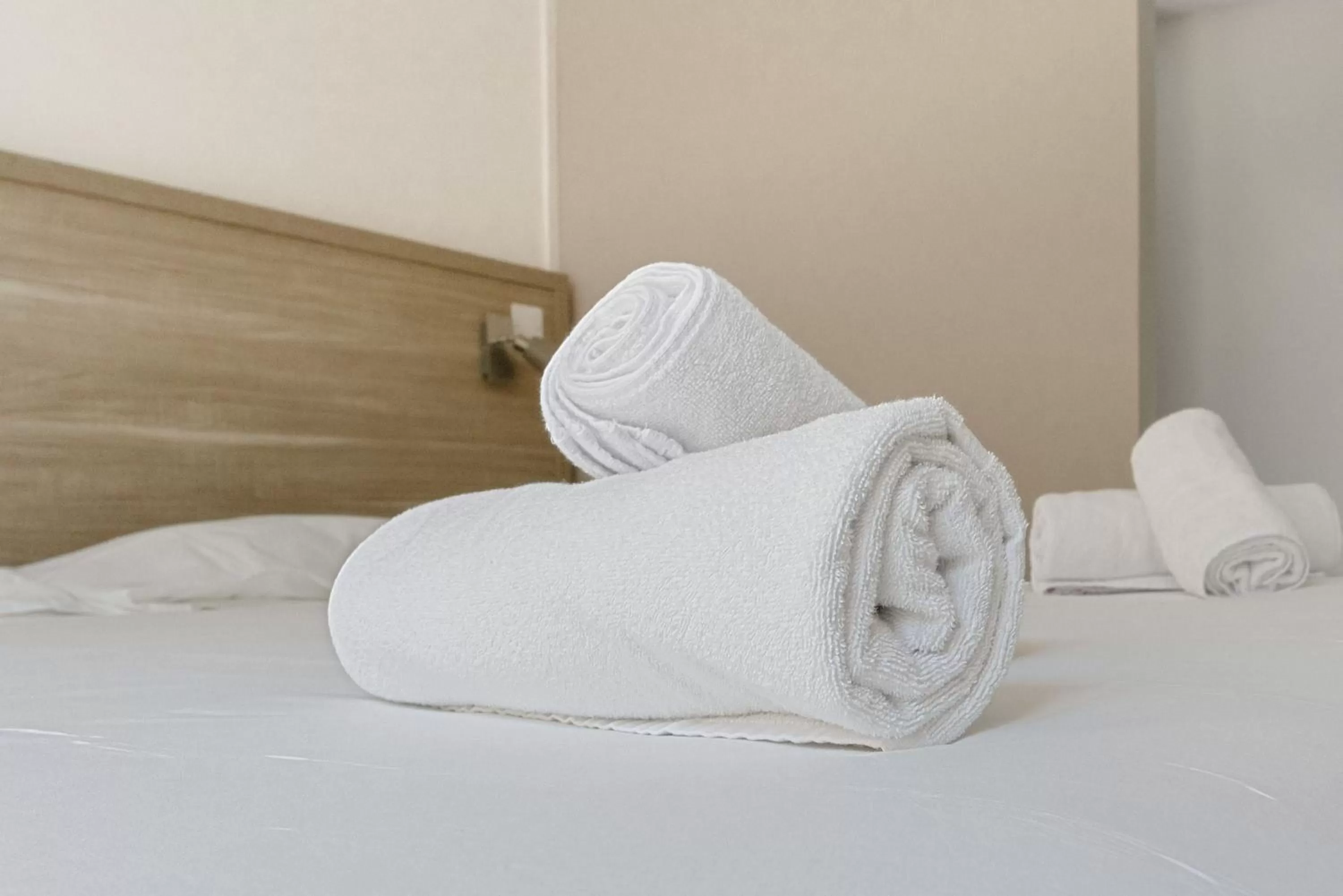 Bed in Hôtel de la Citadelle