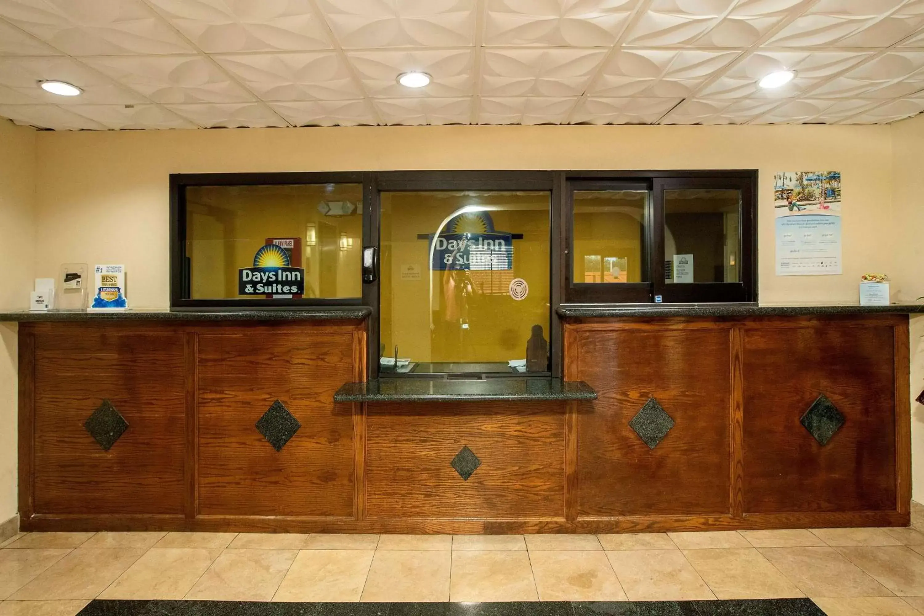 Lobby or reception, Lobby/Reception in Days Inn & Suites by Wyndham Houston North/Aldine