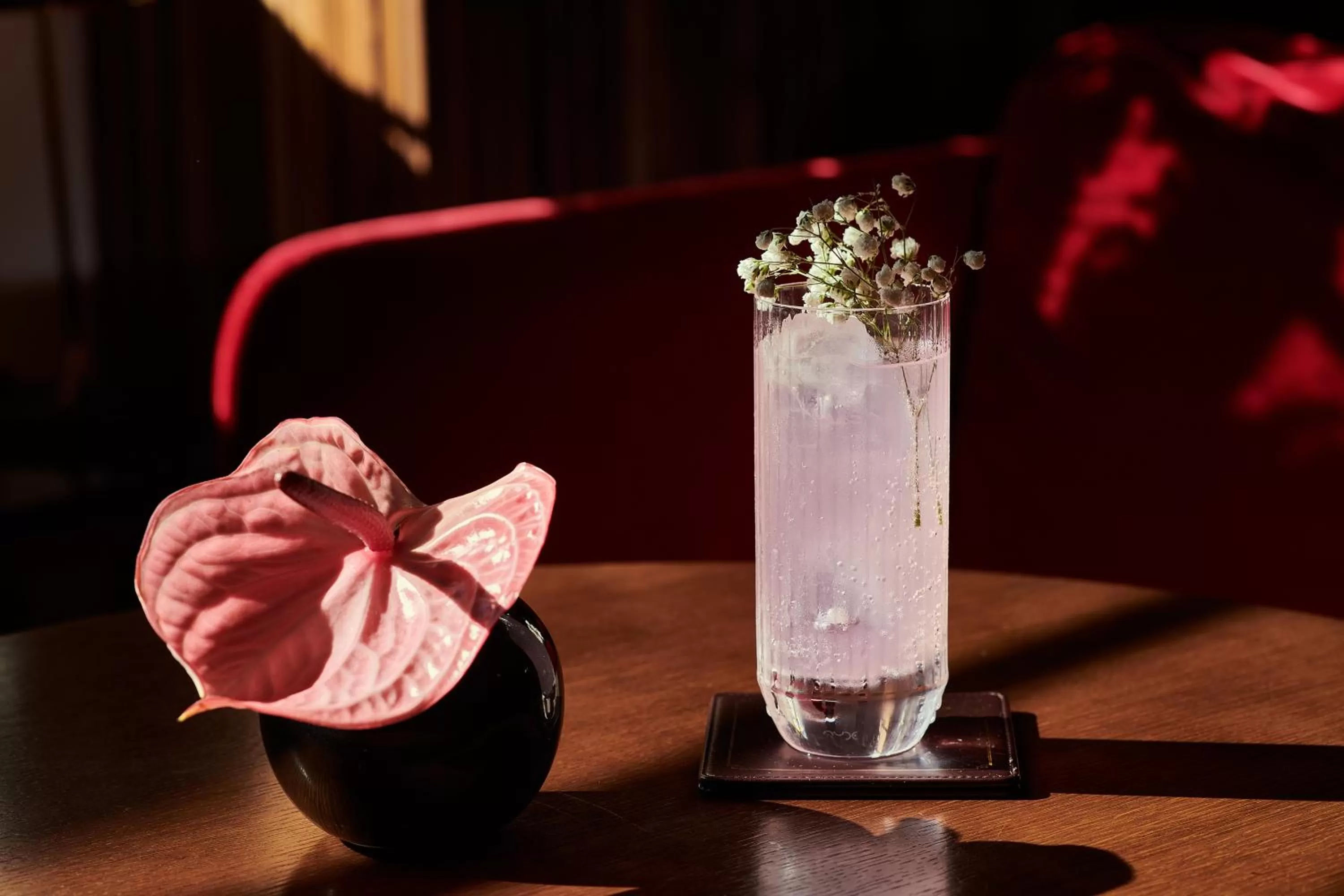 Lounge or bar in Melia White House Hotel