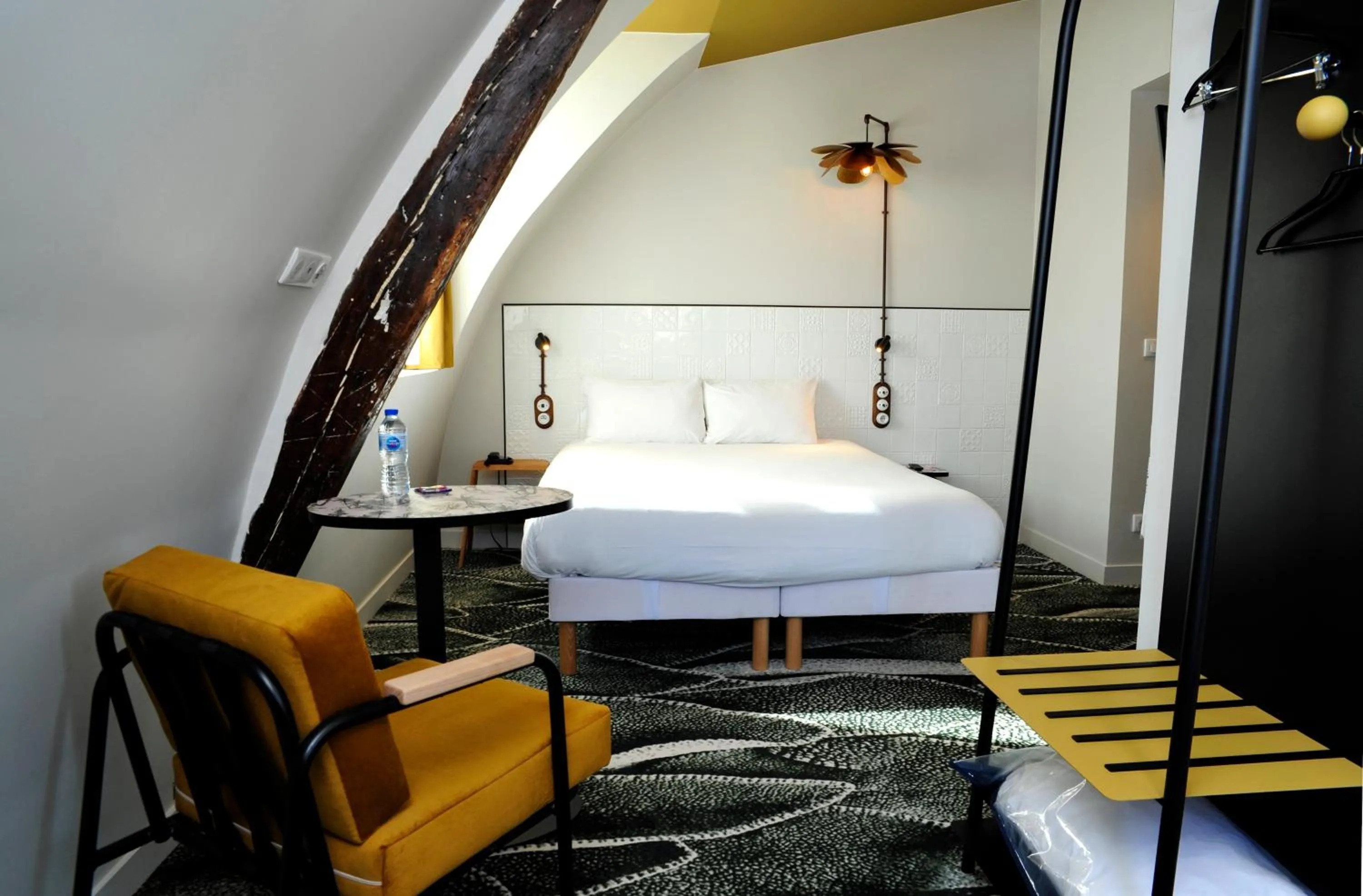 Bed in ibis Styles Paris Gare De Lyon TGV