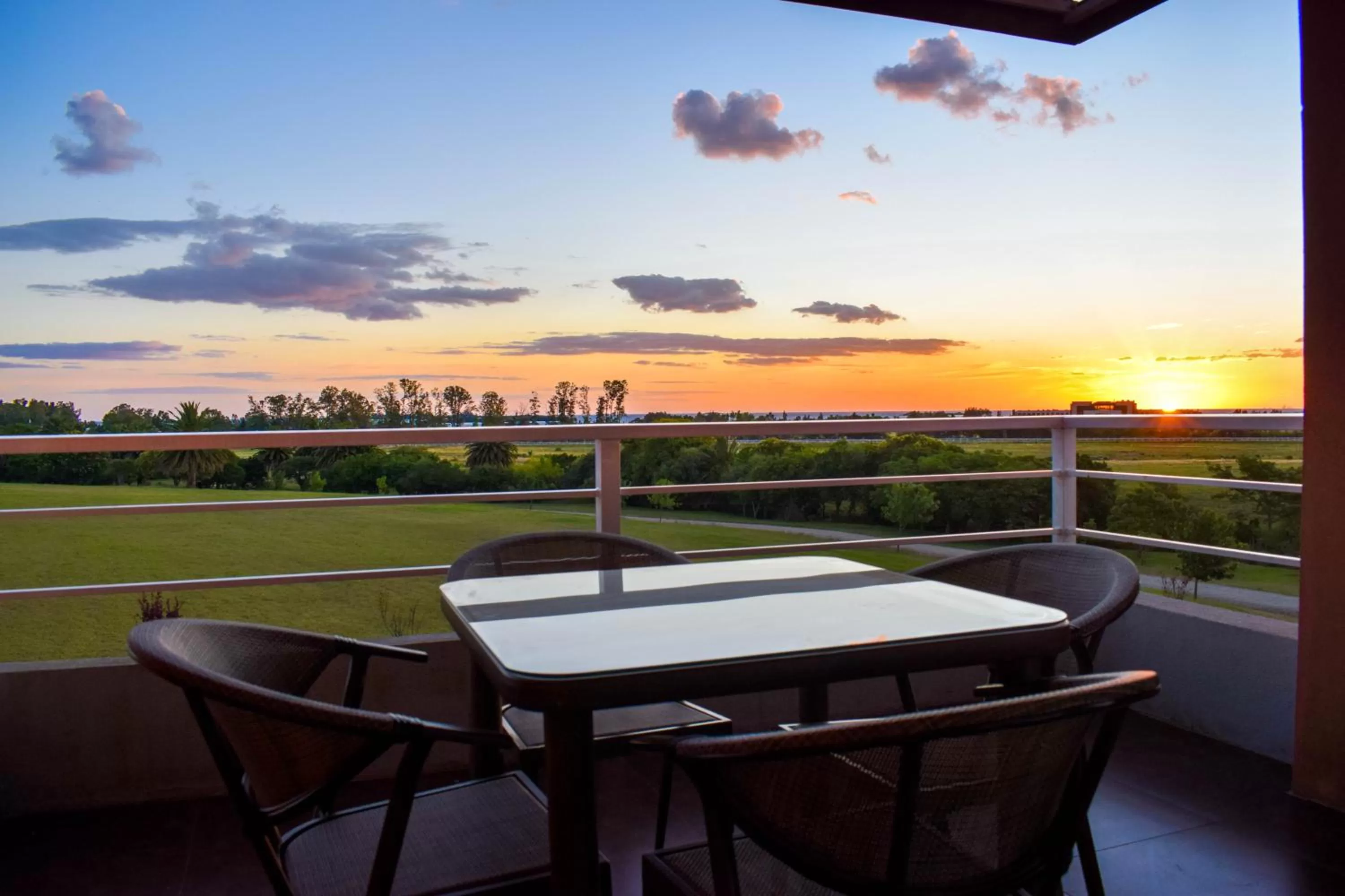 Lomas del Real Aparthotel