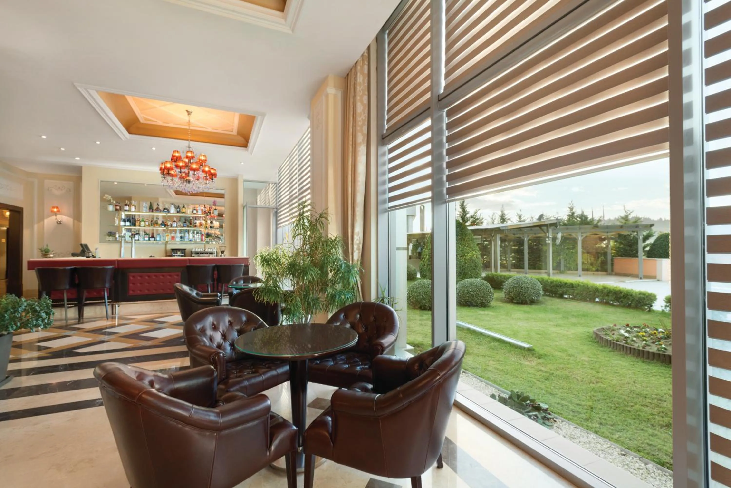 Lounge or bar in Ramada Plaza by Wyndham Gevgelija