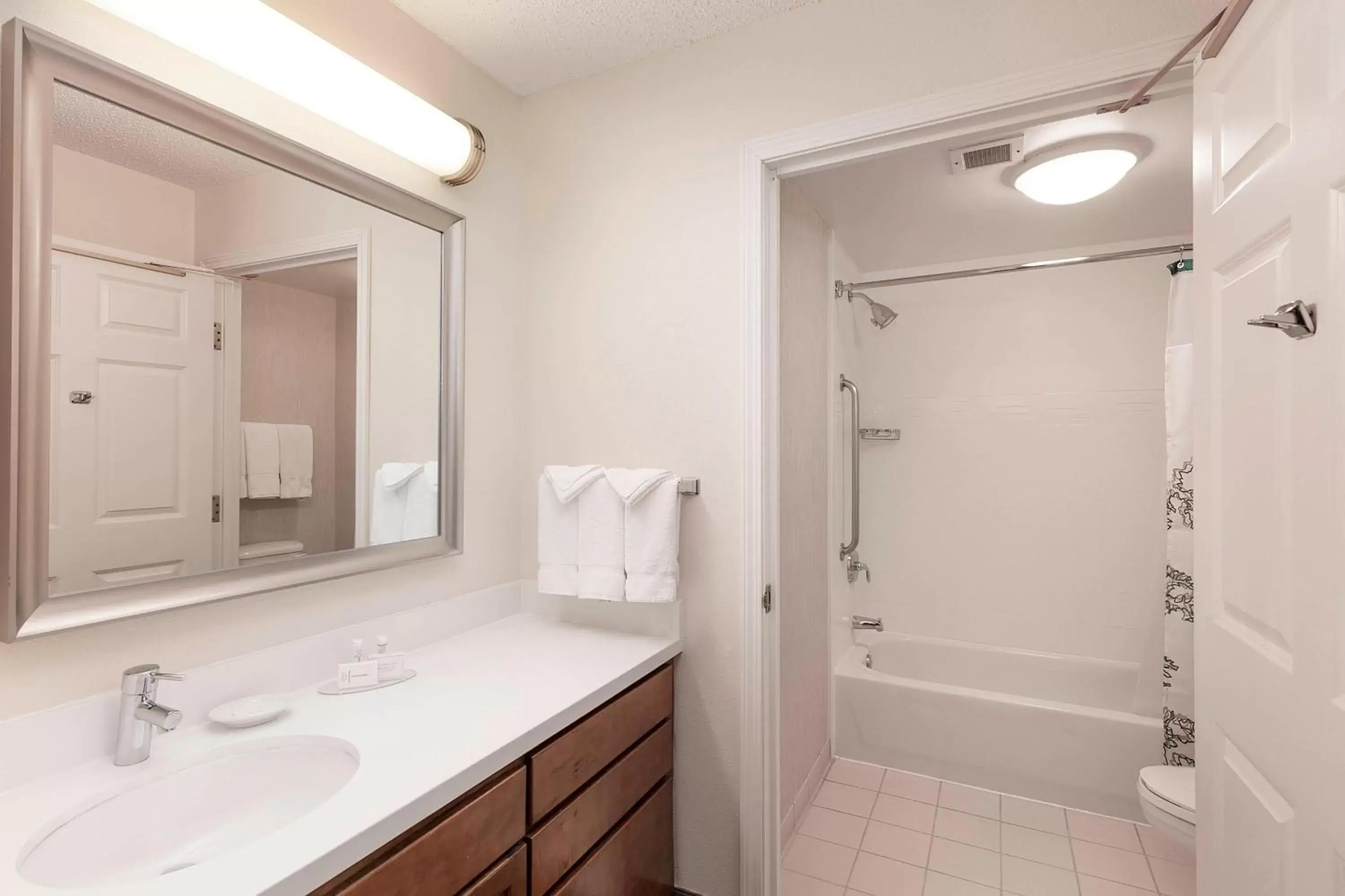 Bathroom in Residence Inn Anaheim Hills Yorba Linda