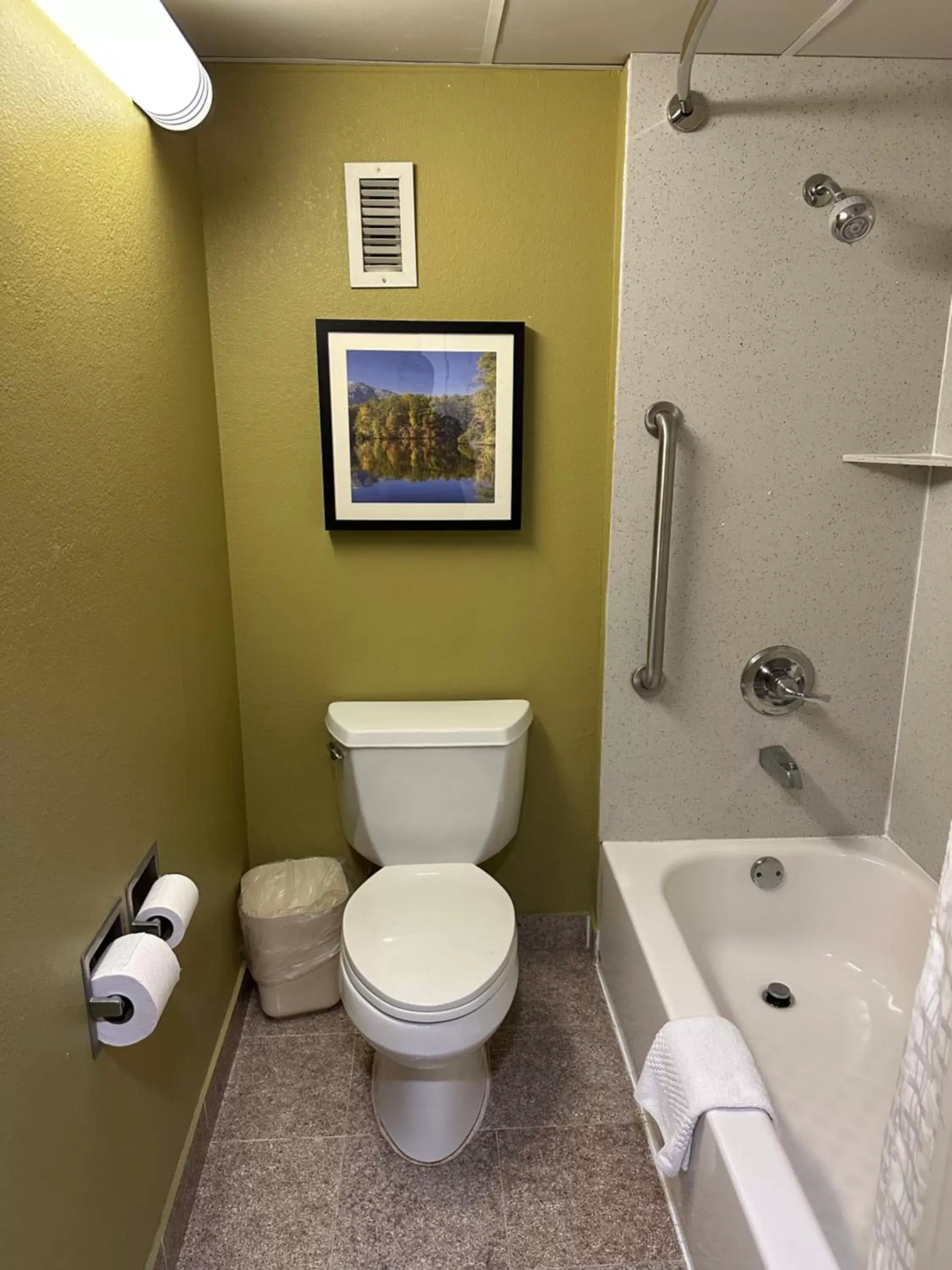 Bathroom in Comfort Inn Conyers