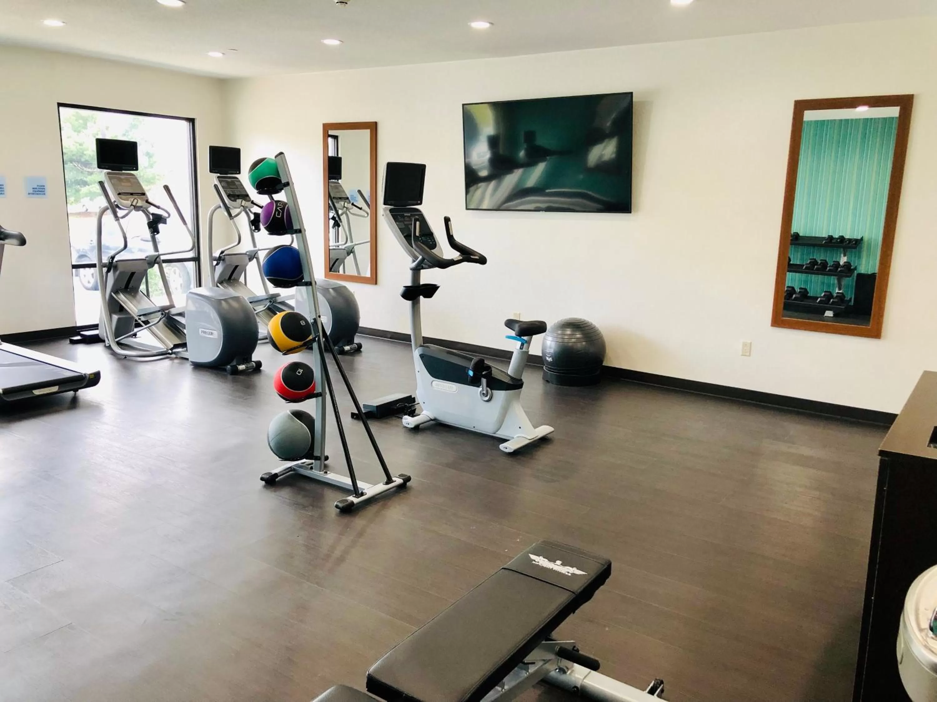 Fitness centre/facilities in Holiday Inn Express Fishkill-Mid Hudson Valley by IHG