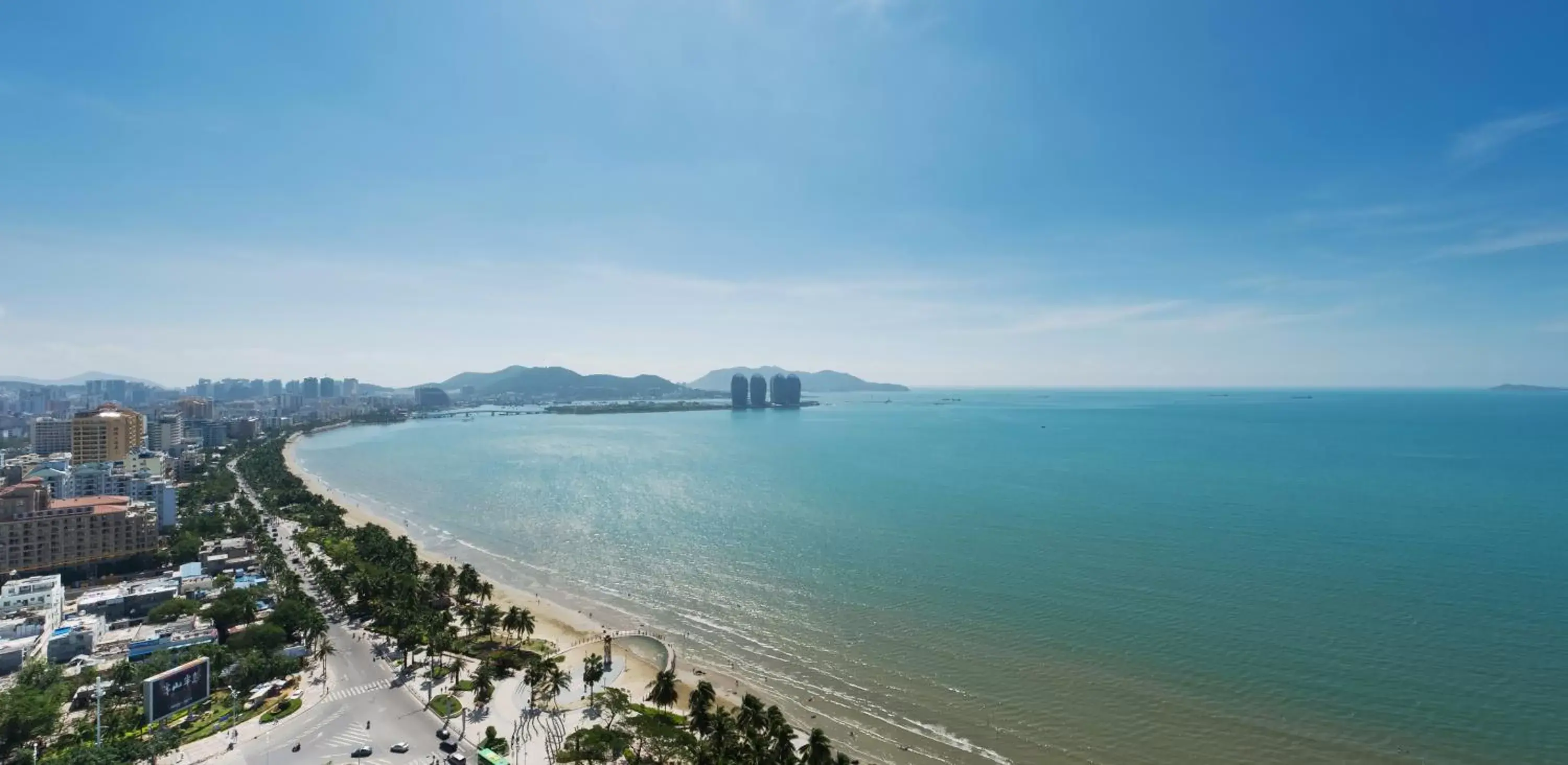 Beach in Four Points by Sheraton Hainan, Sanya