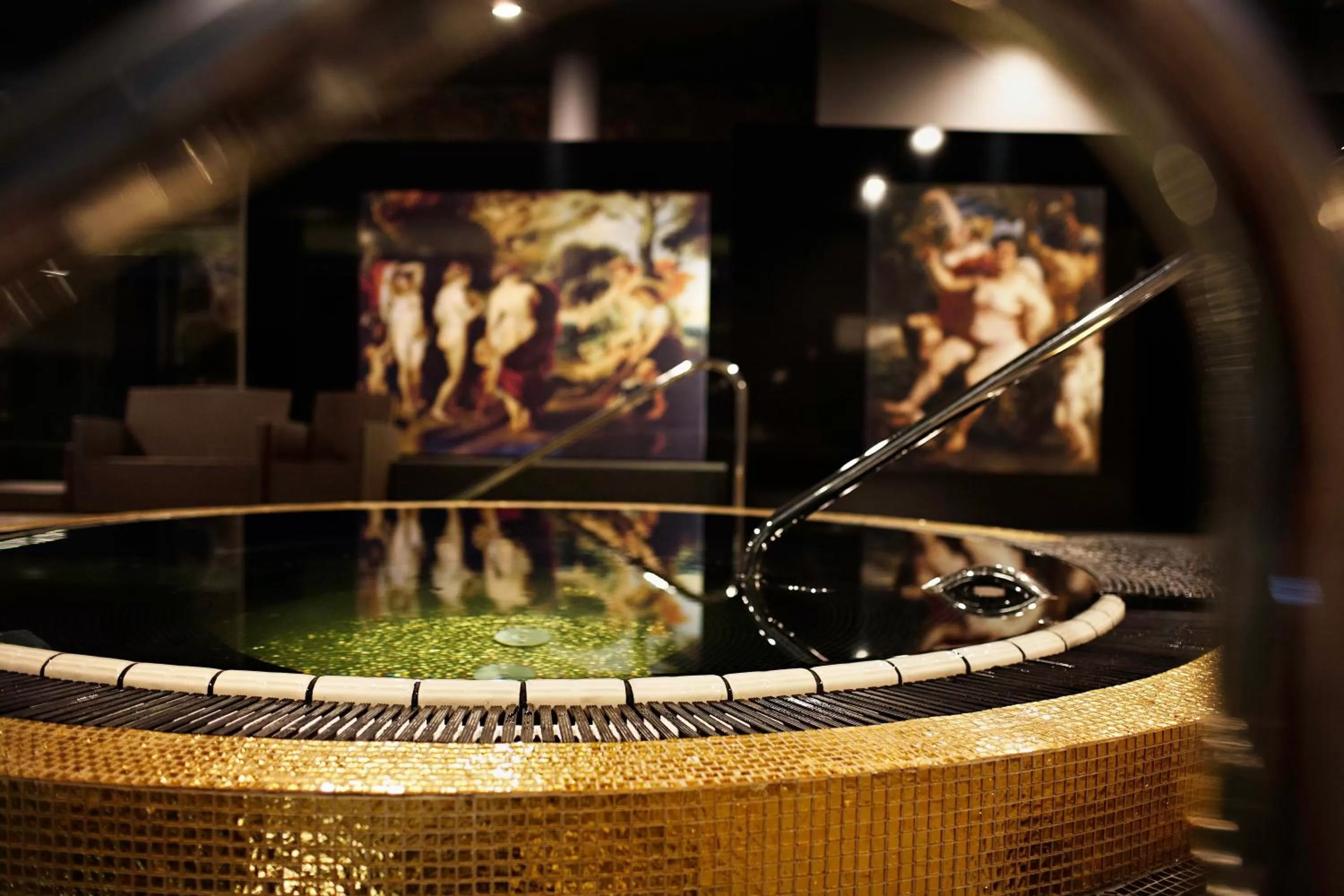 Swimming pool in Hotel Krasicki