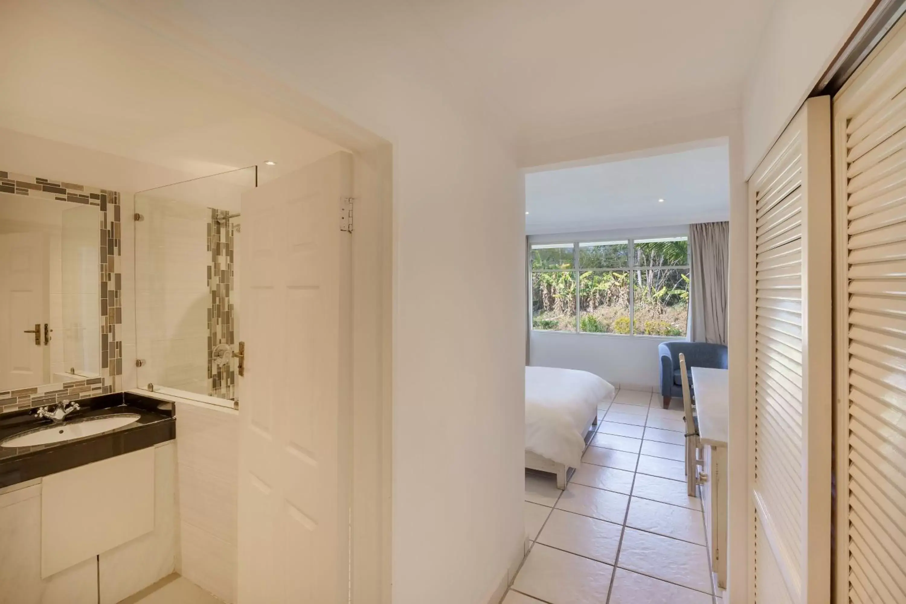 Photo of the whole room, Bathroom in Protea Hotel by Marriott Chingola