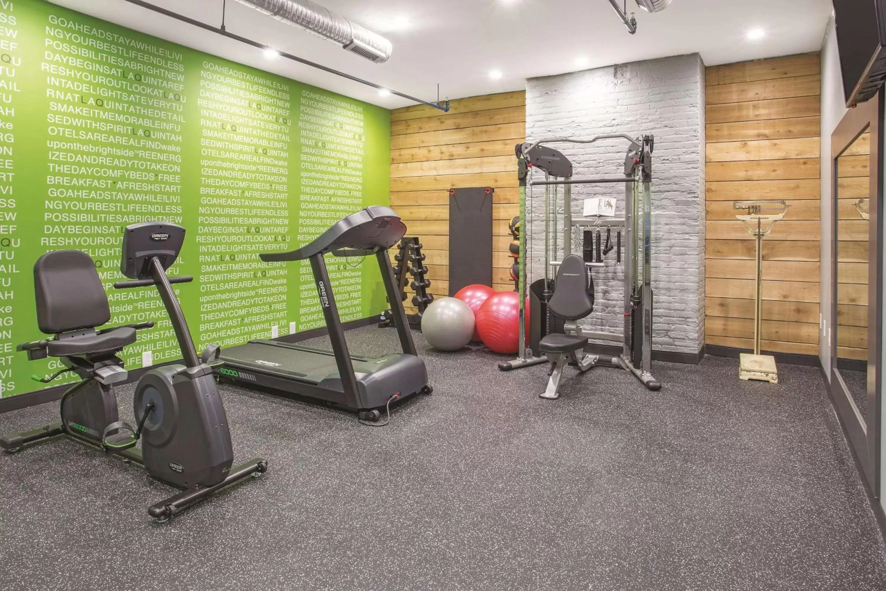 Fitness centre/facilities, Fitness Center/Facilities in La Quinta by Wyndham Inner Harbor Downtown