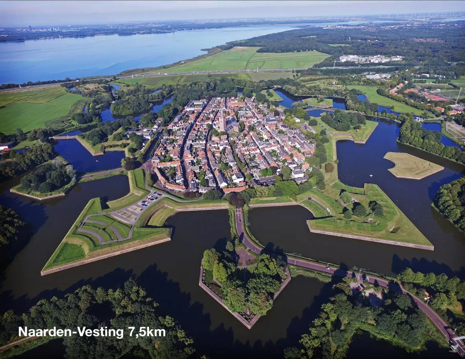 Bird's-eye View in Hotel Villa Trompenberg