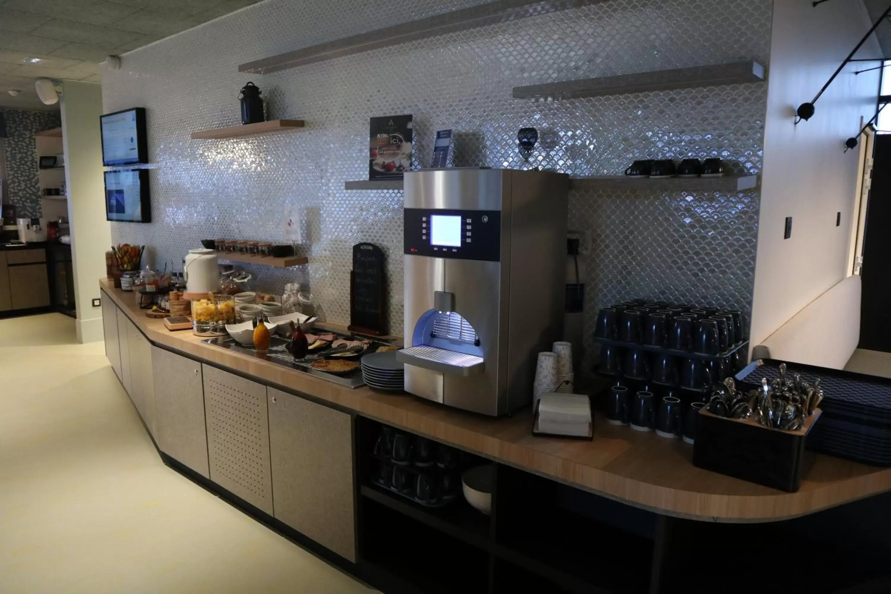 Coffee/tea facilities in ibis Budget Le Treport Mers Les Bains