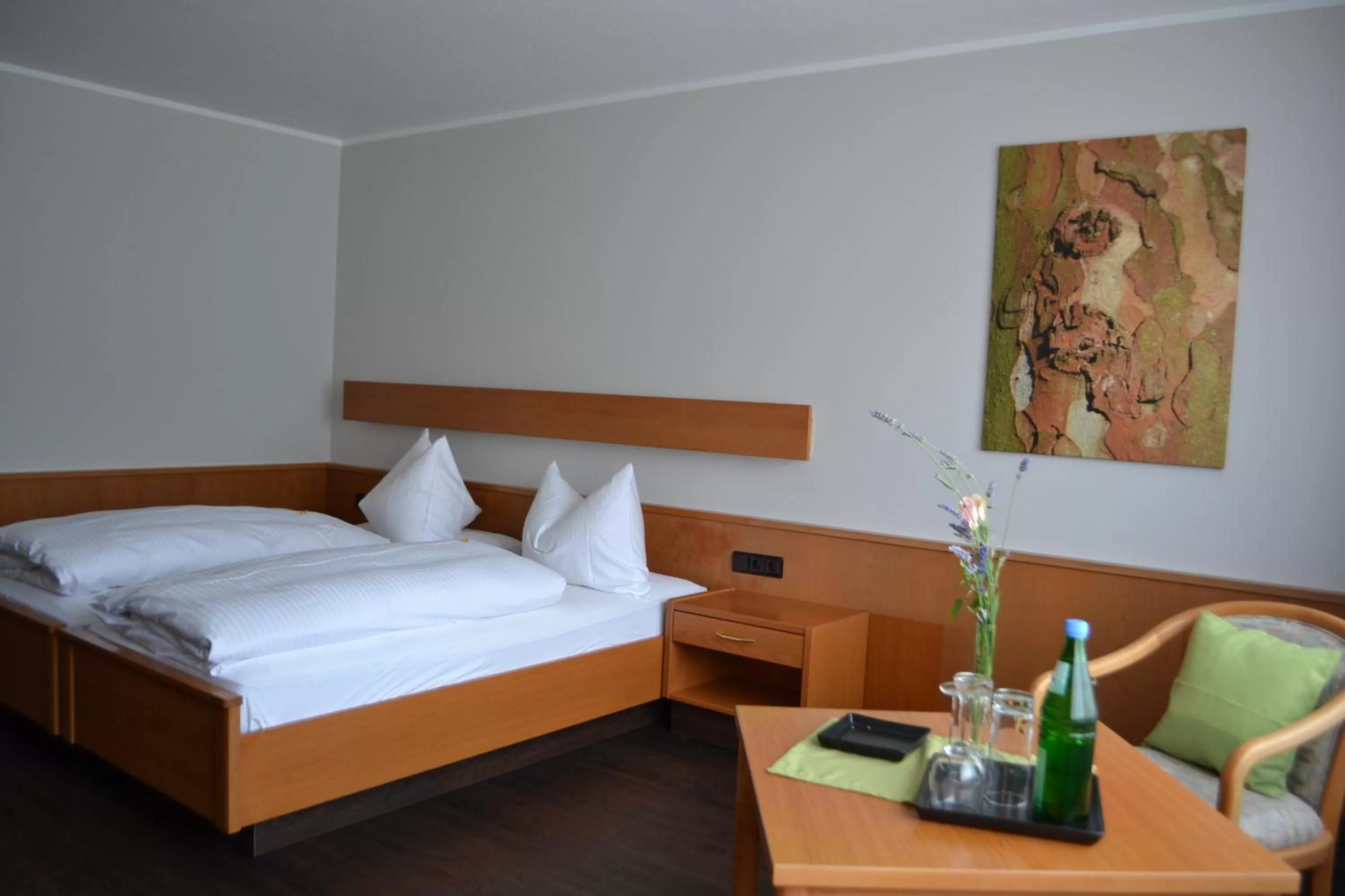 Photo of the whole room, Bed in Aparthotel Sprendlingen
