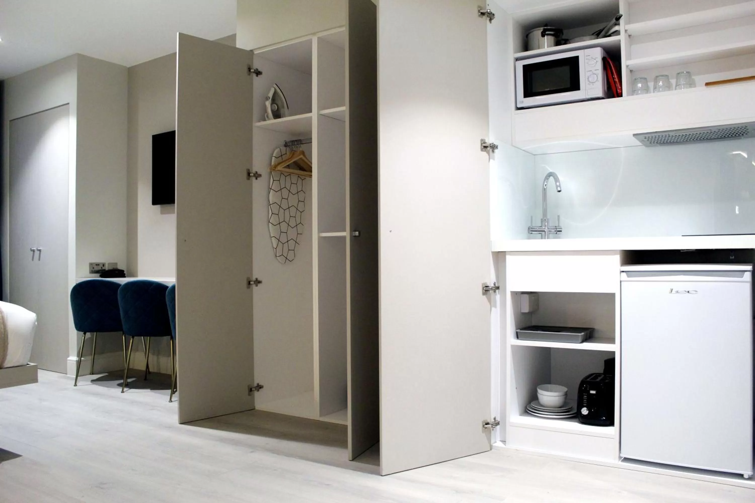 Kitchen or kitchenette in NOX Waterloo