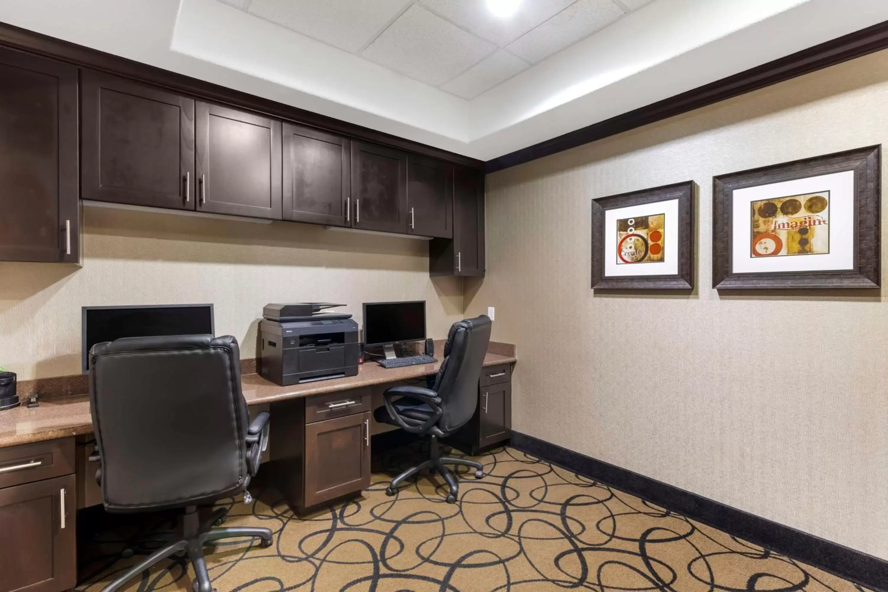 Business facilities, Business Area/Conference Room in Best Western Plus Classic Inn and Suites