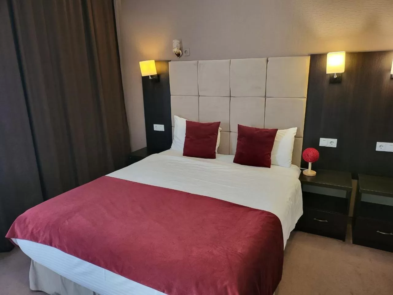 Bed in Shadow Boutique Hotel & SPA