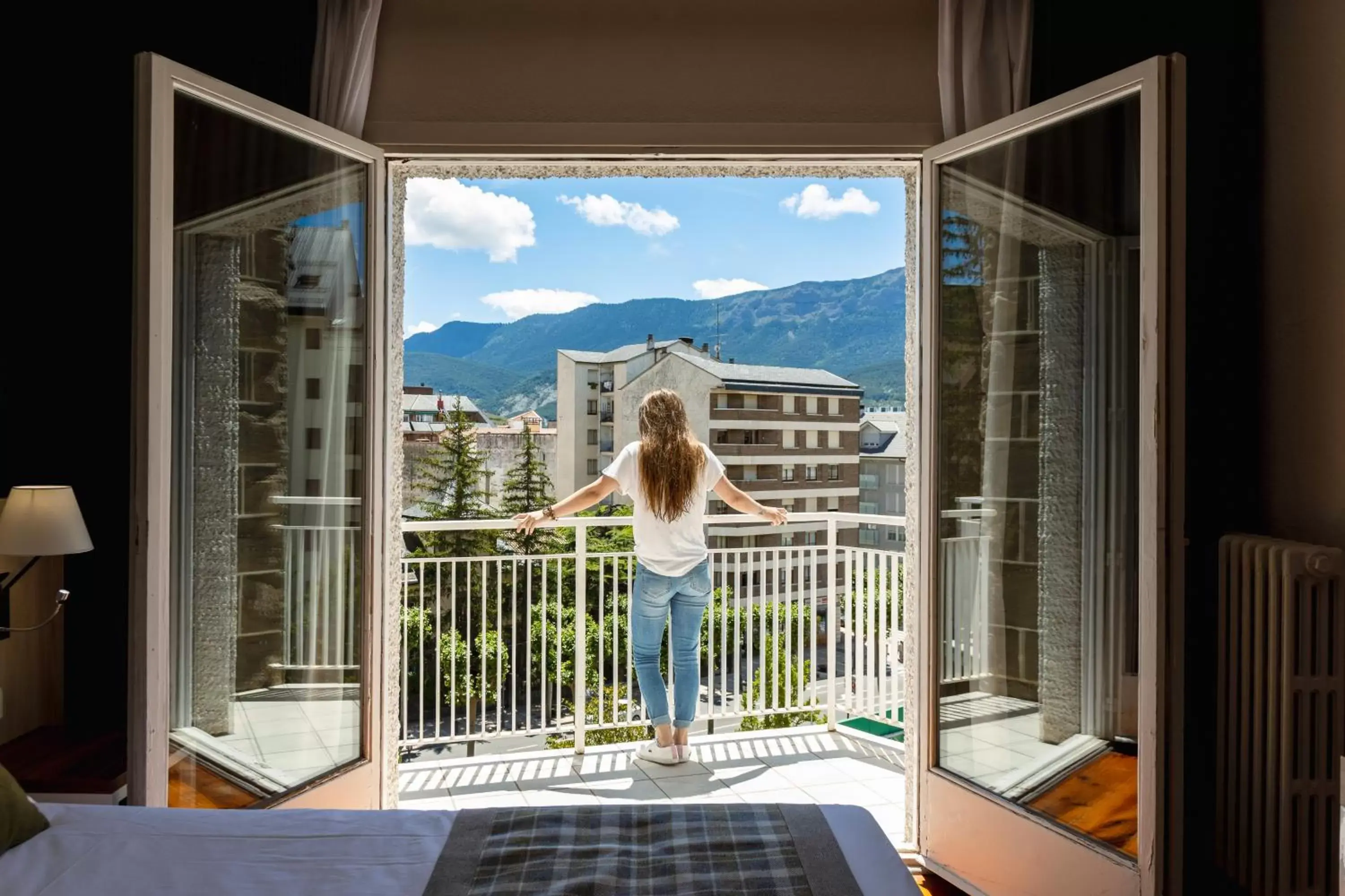 People in Gran Hotel de Jaca