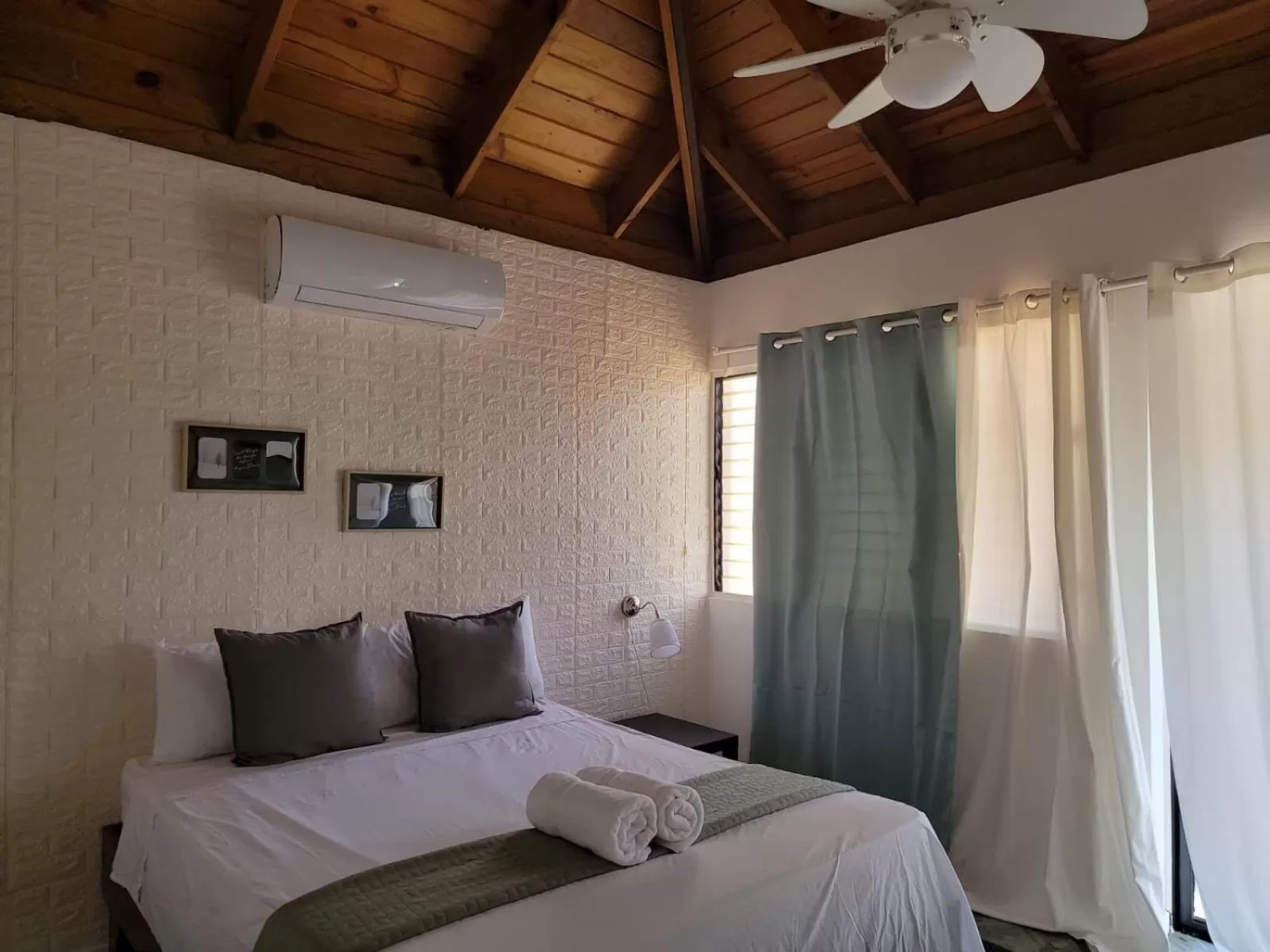Bedroom, Bed in Hotel Sea Breeze Sosua