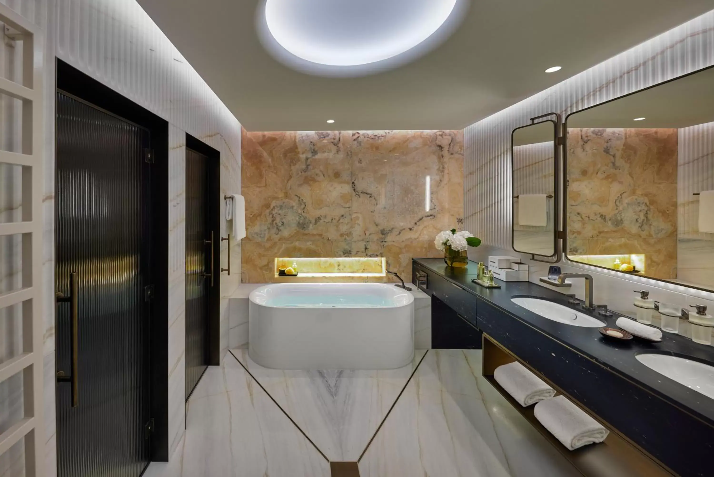 Bathroom in Mandarin Oriental Palace, Luzern