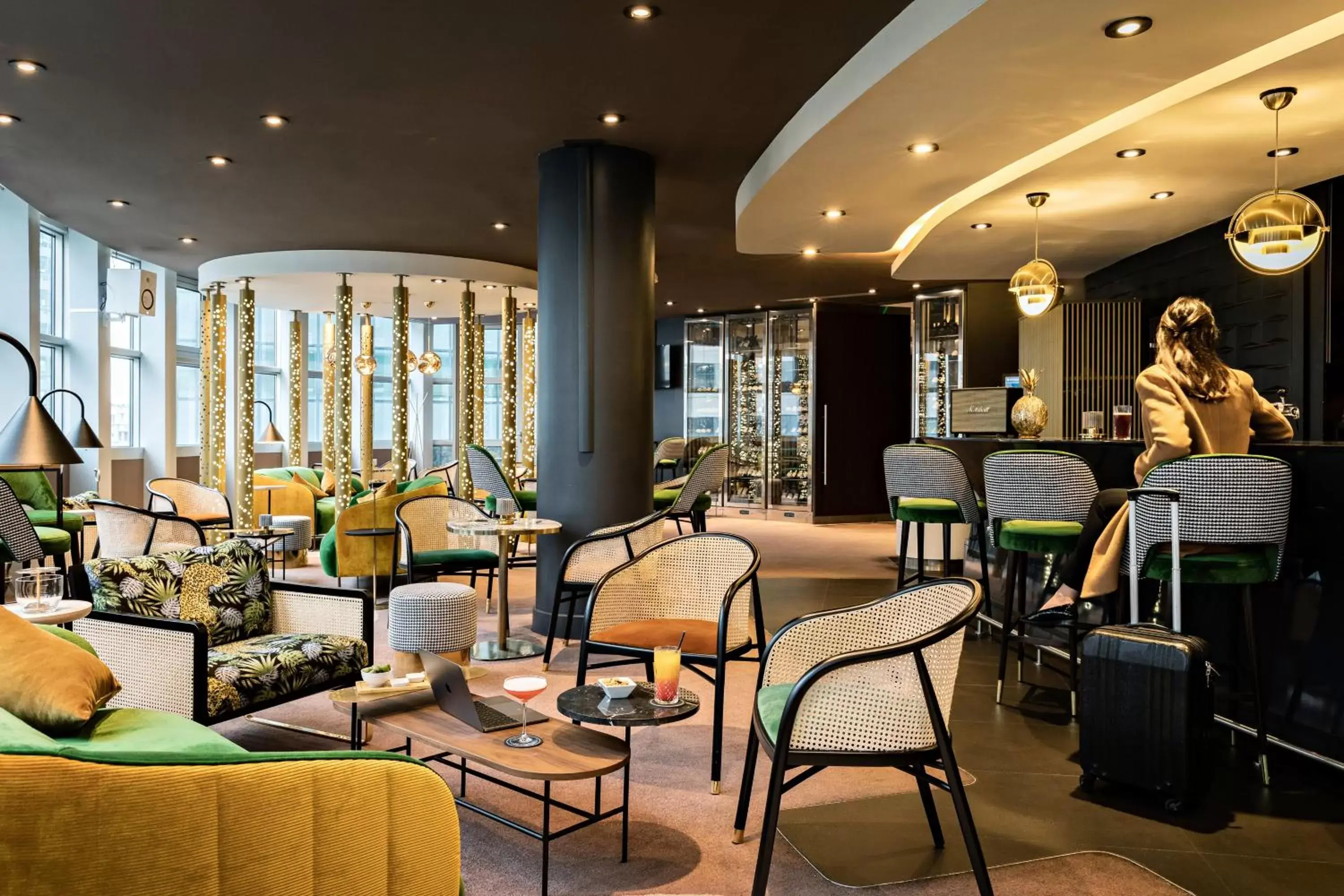 Lounge or bar, Restaurant/Places to Eat in Pullman Paris La Défense