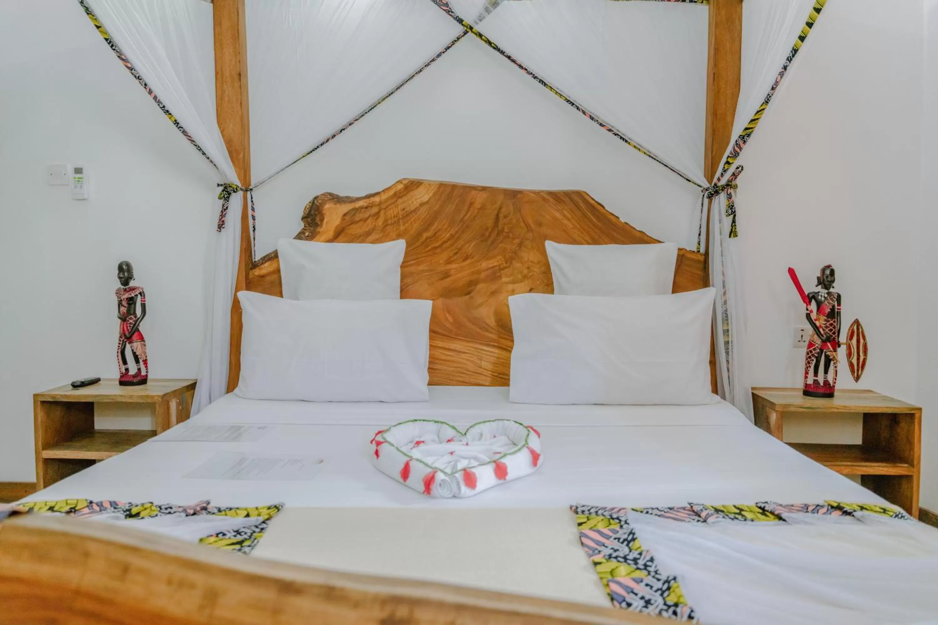 Bed in Shoki Shoki Hotel Stone Town