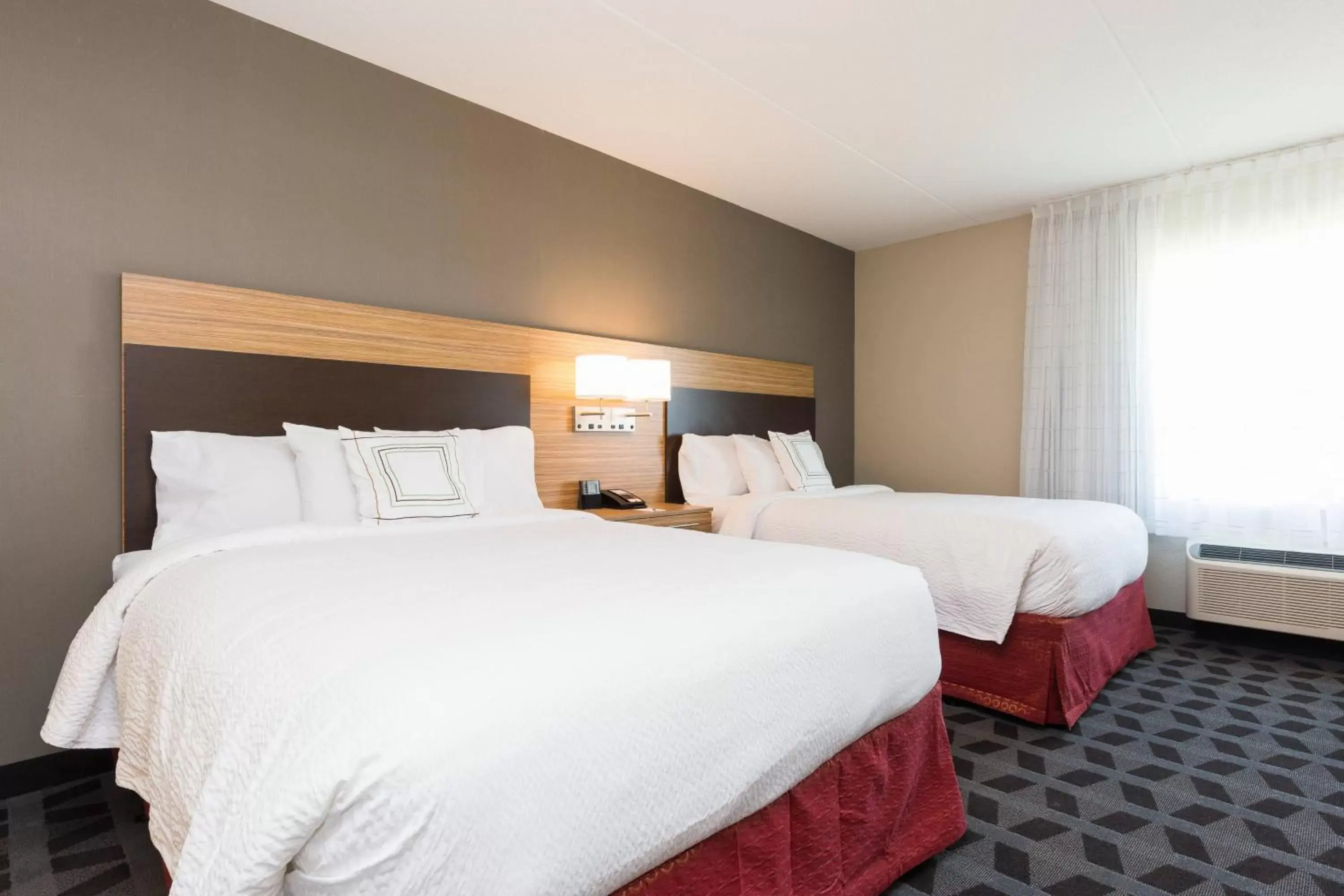 Bedroom, Bed in TownePlace Suites by Marriott Edmonton South