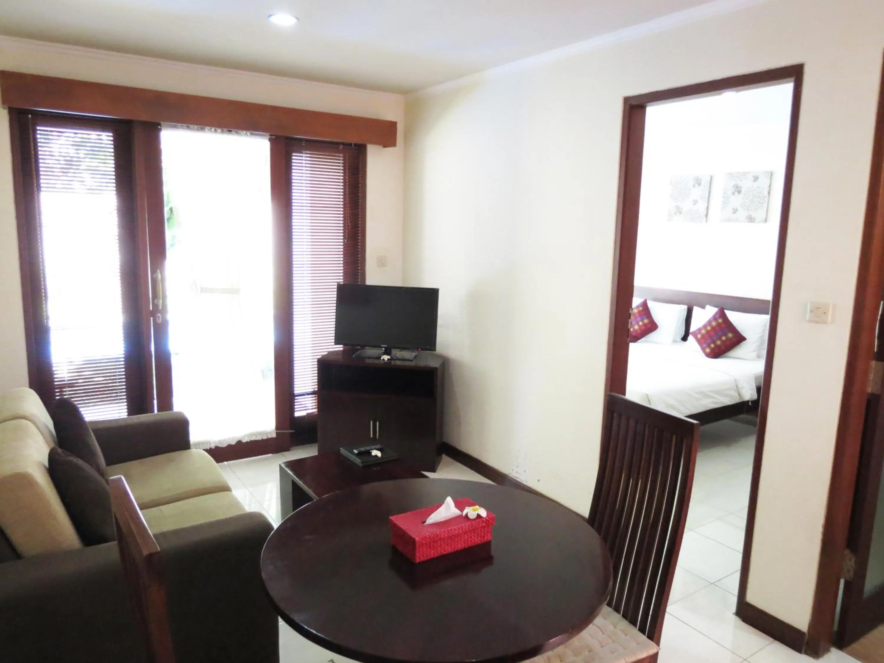 Bedroom, Bed in Sekuta Condo Suites