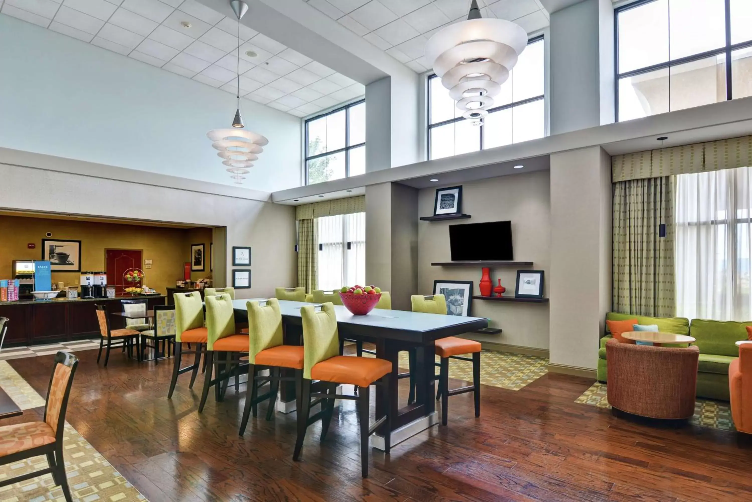 Lobby or reception, Restaurant/Places to Eat in Hampton Inn & Suites Wilkes-Barre