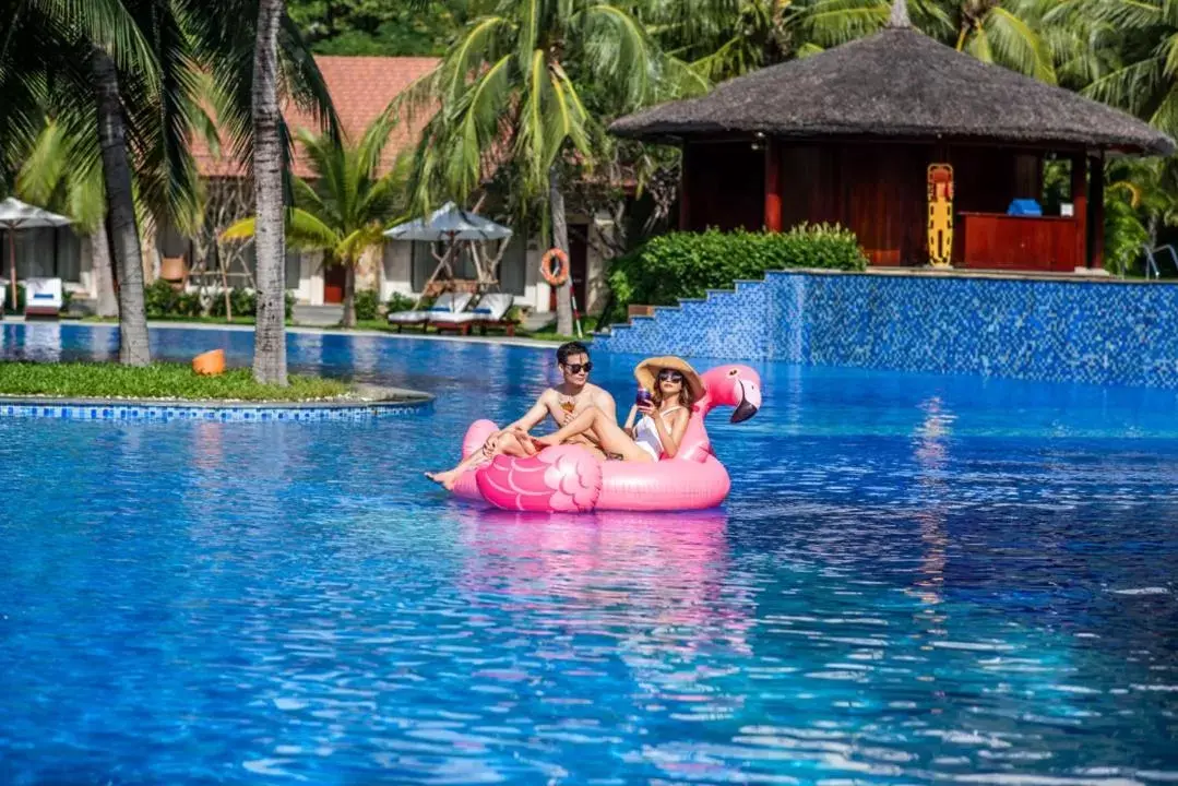 Swimming Pool in Vinpearl Luxury Nha Trang