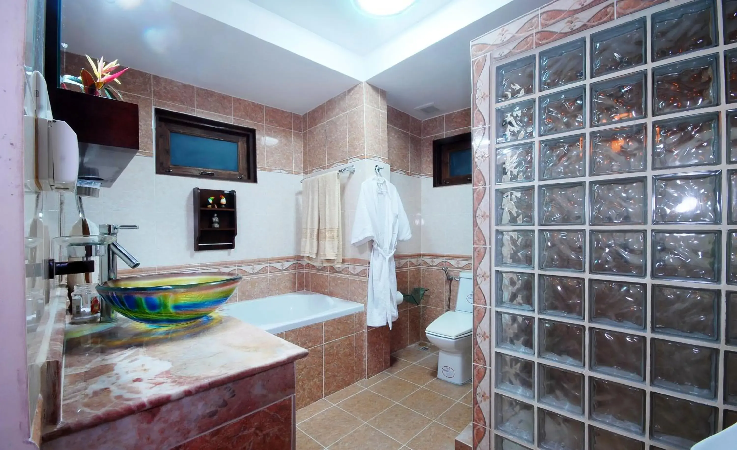 Bathroom in Samui Sun Villa