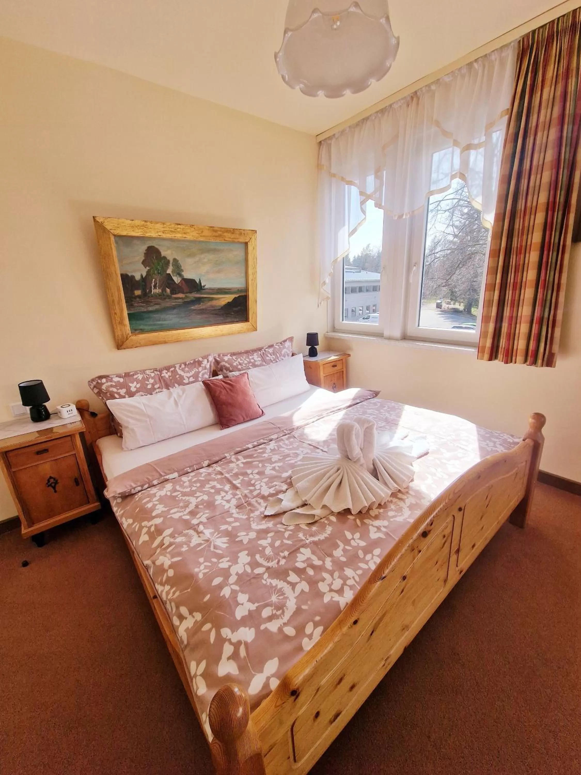 Photo of the whole room, Bed in Hotel Elisabeth-Ilse