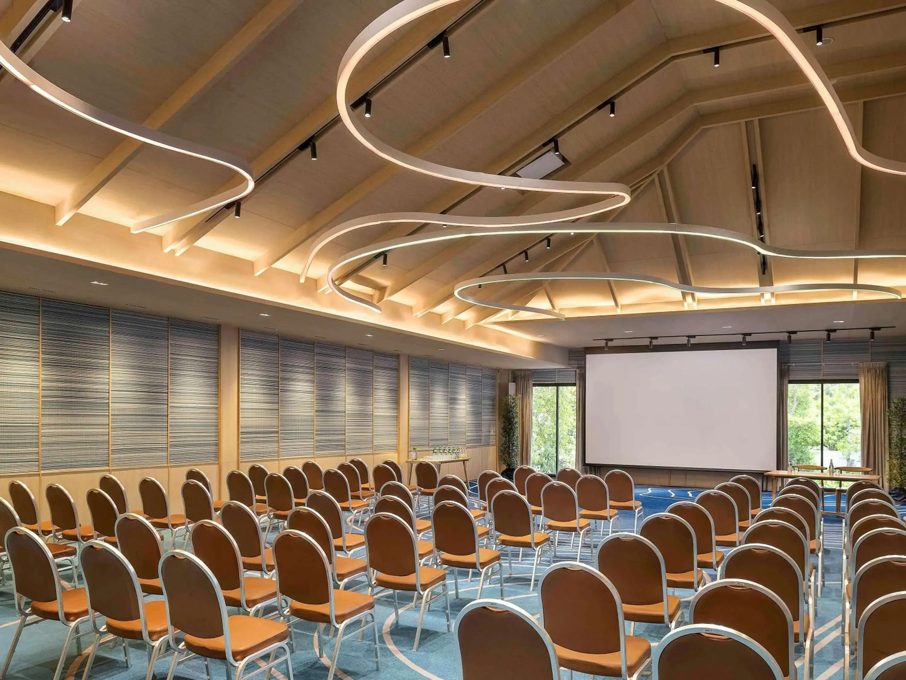 Meeting/conference room in Mercure Rayong Lomtalay Villas & Resort
