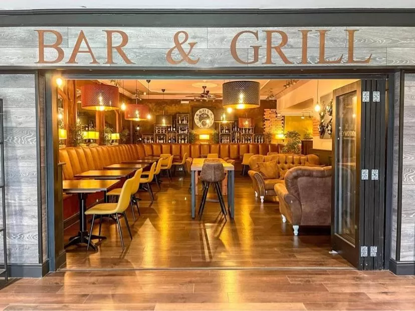 Restaurant/places to eat in Heywood Spa Hotel