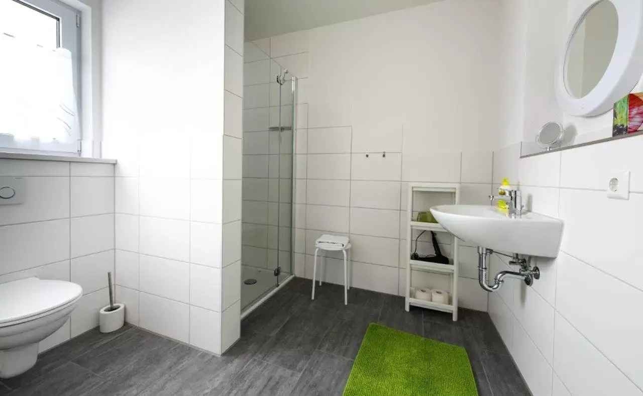 Bedroom, Bathroom in Apart Hotel - Dillinger Schwabennest