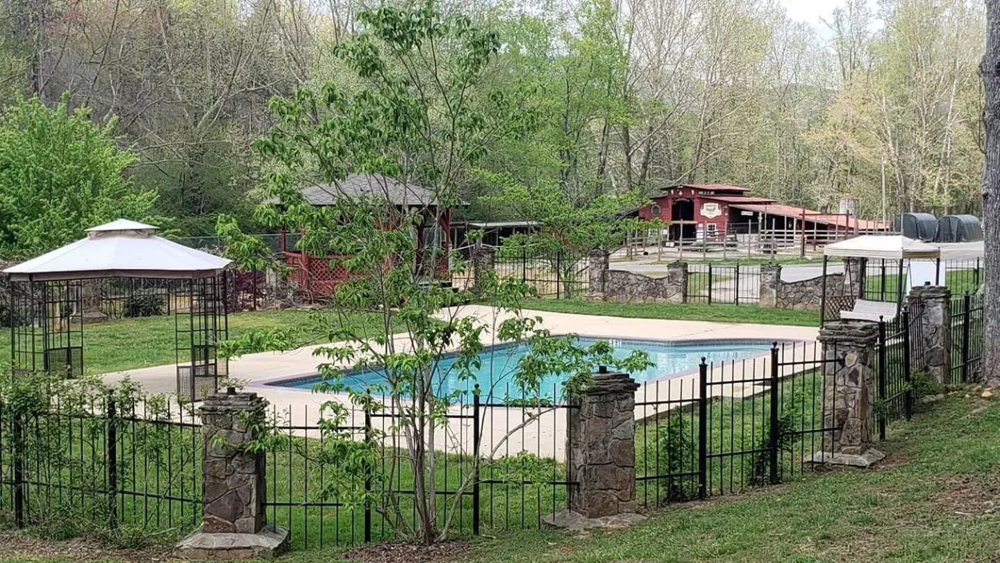 Swimming Pool in Forrest Hills Mountain Resort