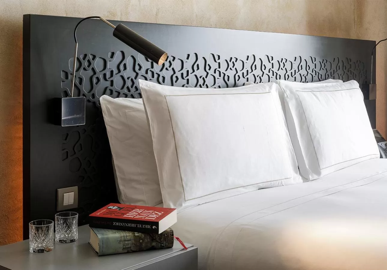 Bed in EME Catedral Mercer Hotel