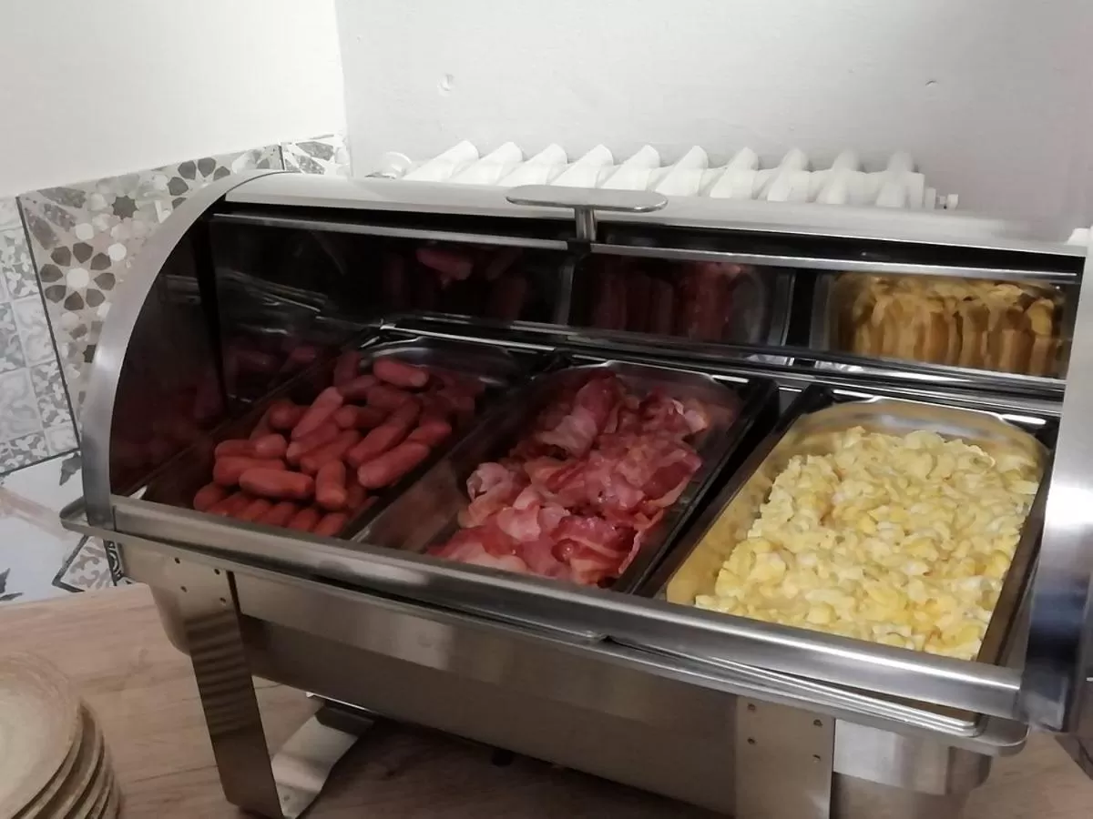 Kitchen or kitchenette in Bike Hotel Touring Gardone Riviera & Wellness