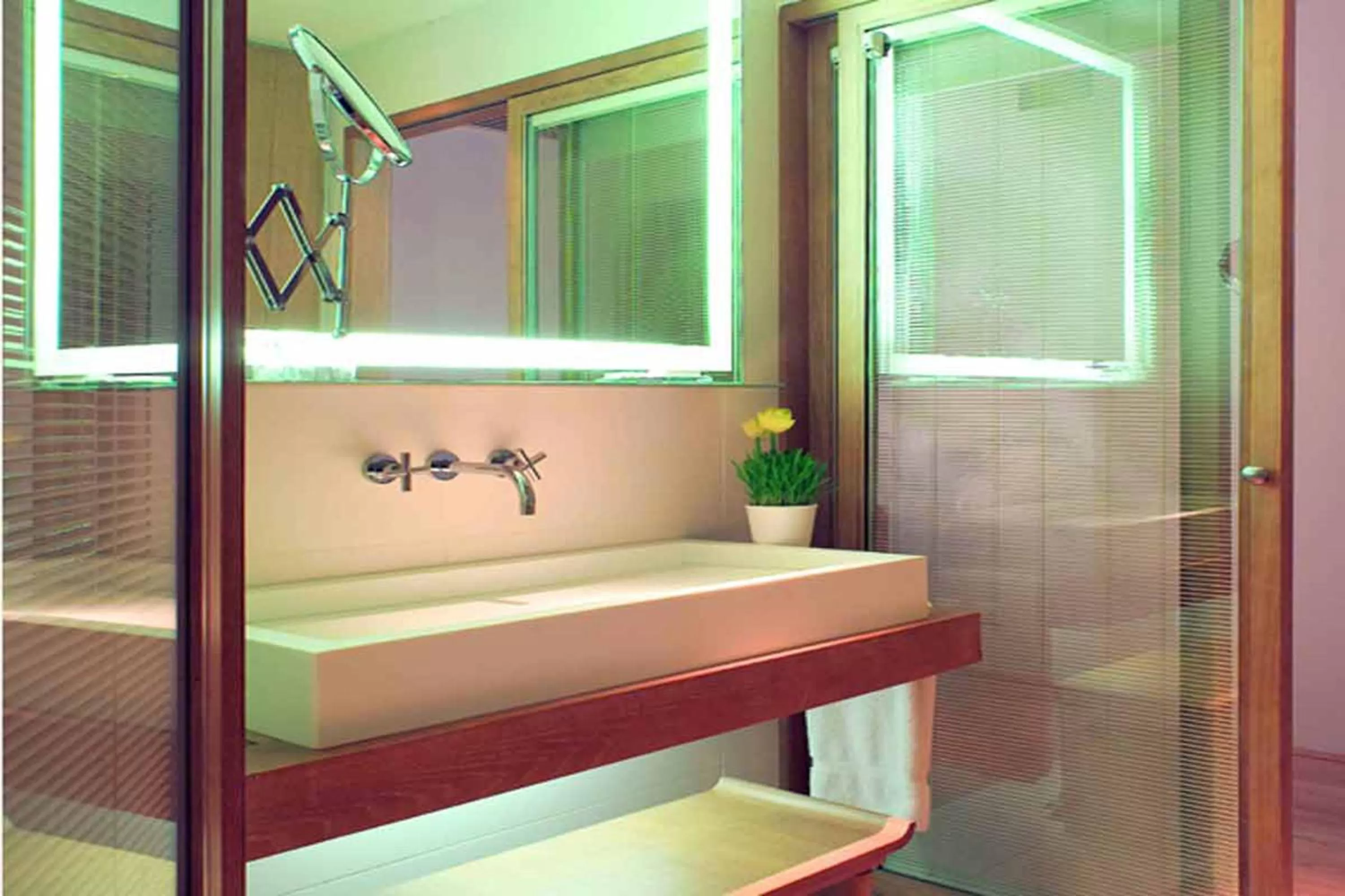 Bathroom in Hotel Continentale - Lungarno Collection