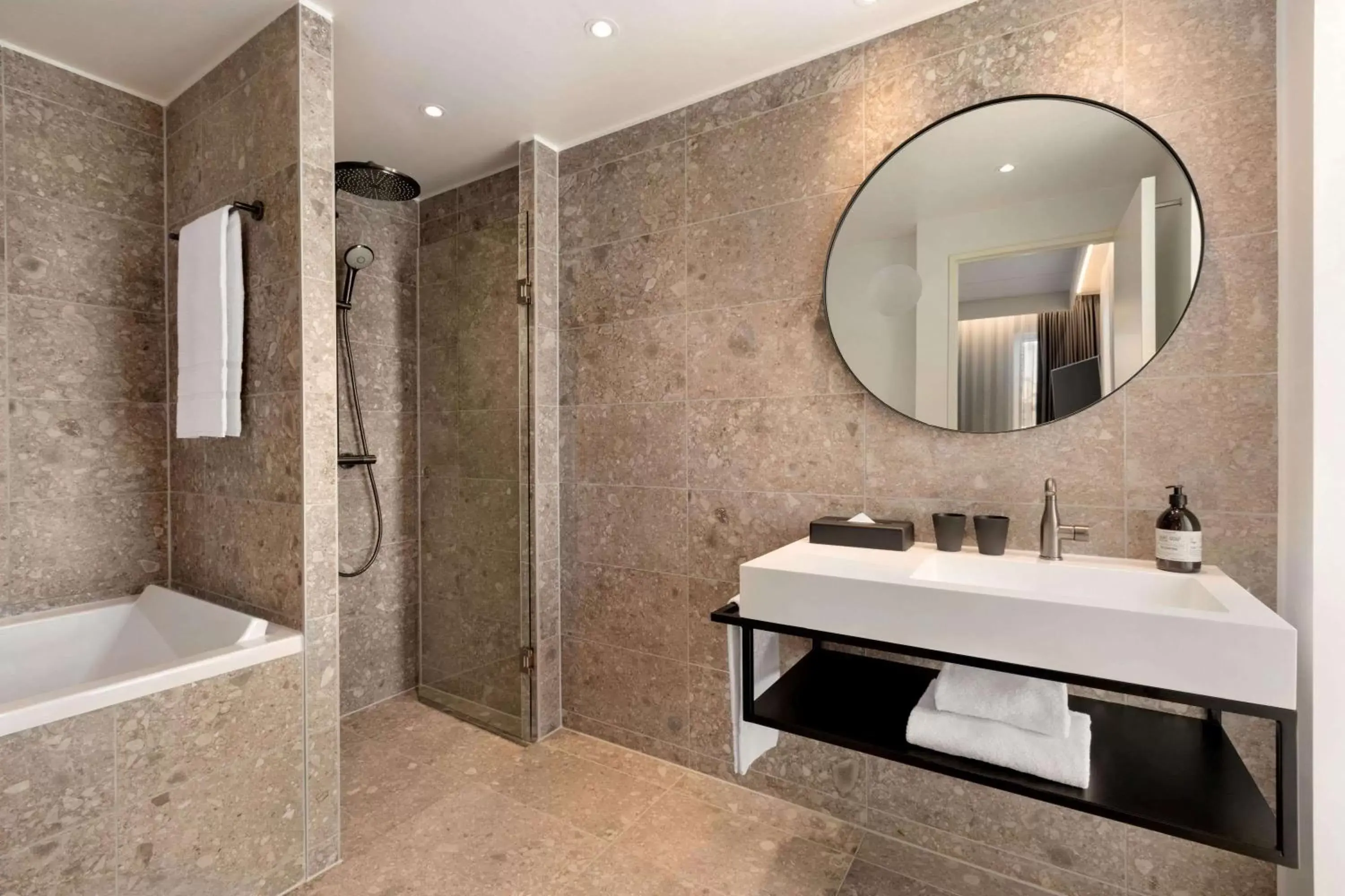 Bathroom in Comwell Copenhagen Portside Dolce by Wyndham Bathroom in Comwell Copenhagen Portside Dolce by Wyndham