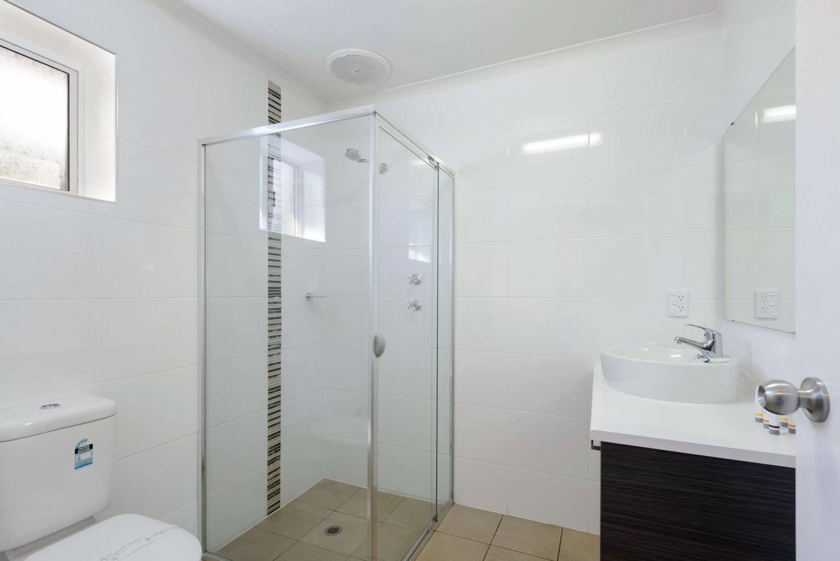 Bedroom in Comfort Inn Flinders on Main