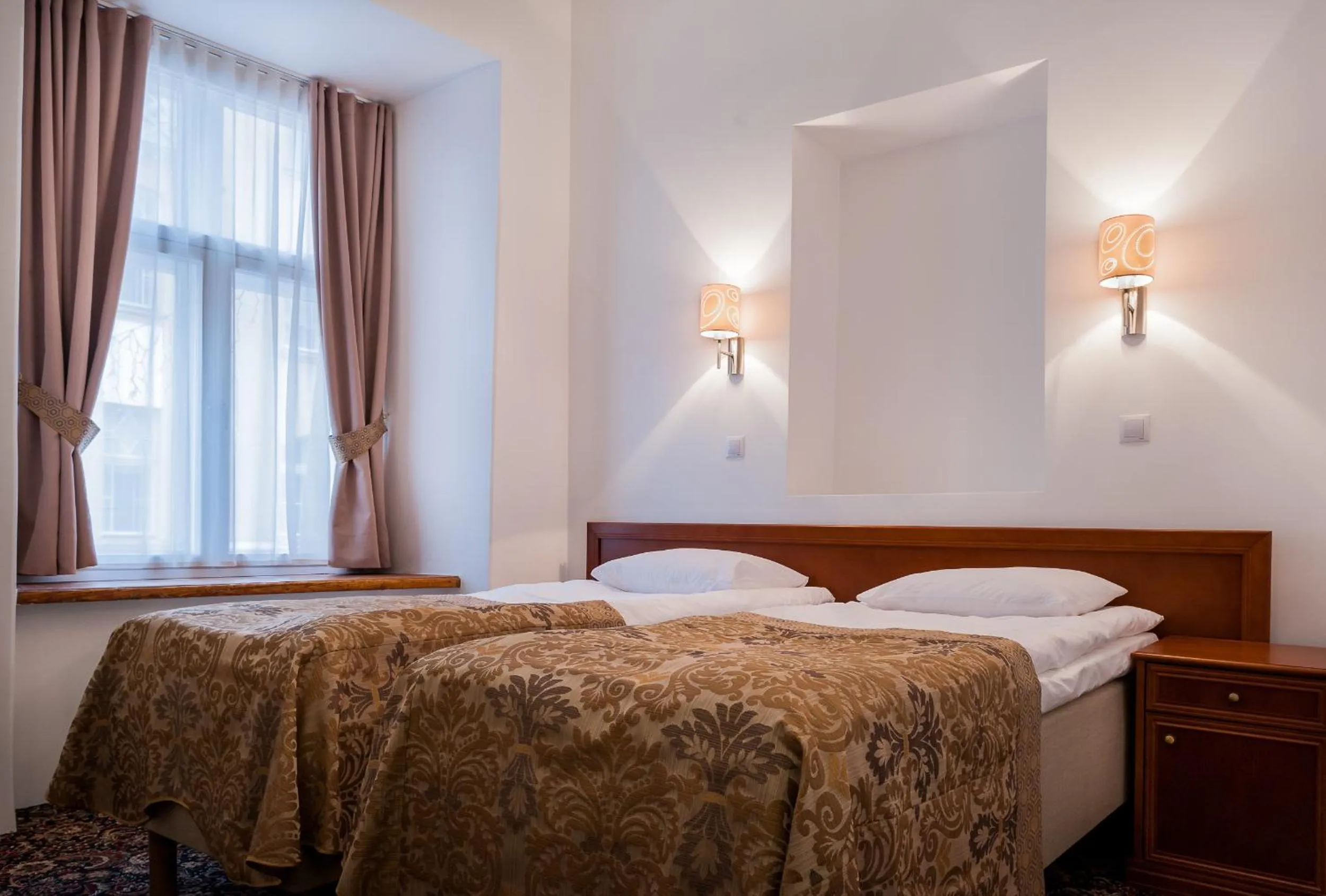 Bedroom, Bed in Three Crowns Residents