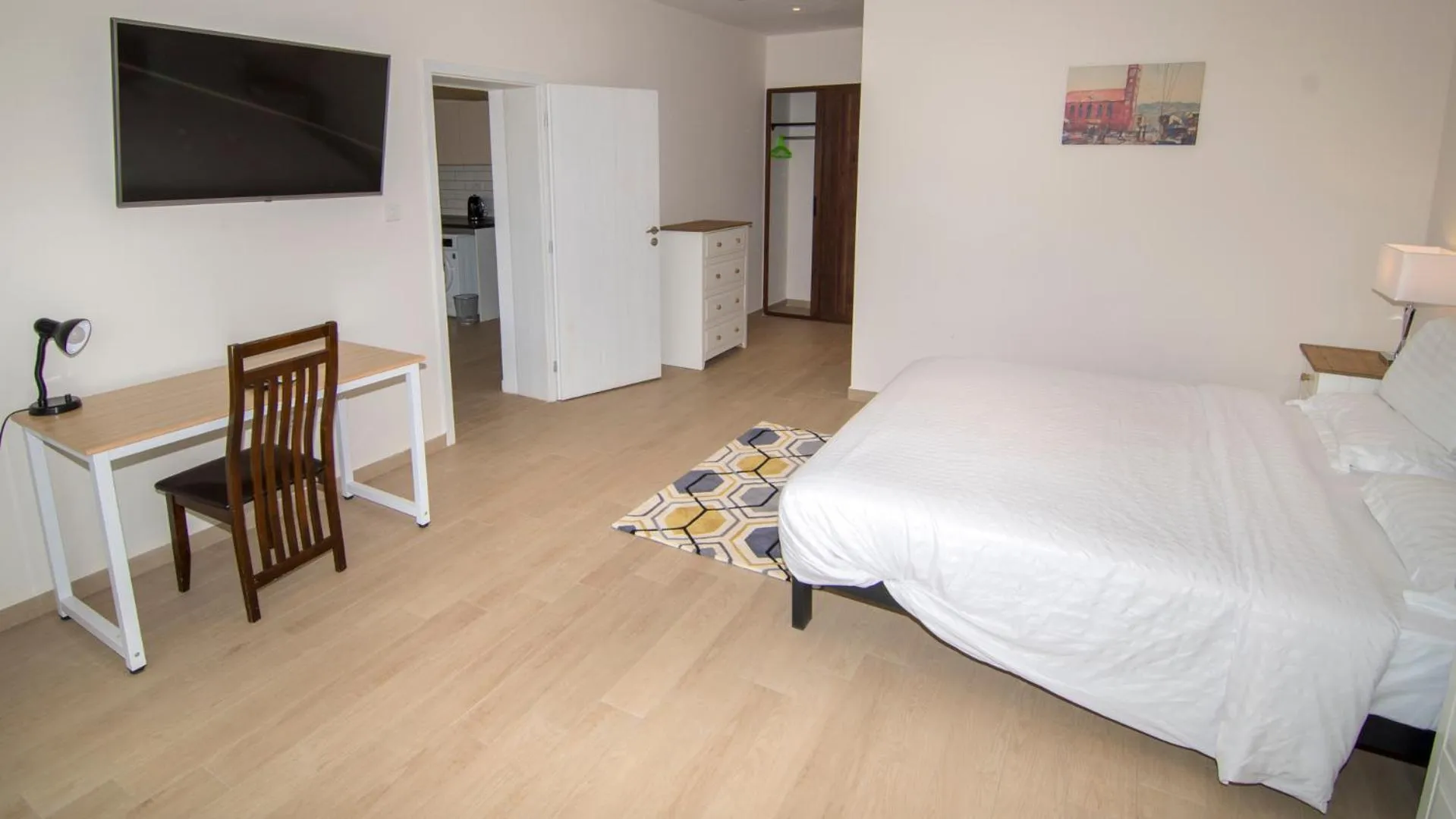 Bedroom, Bed in New Brookfields Hotel