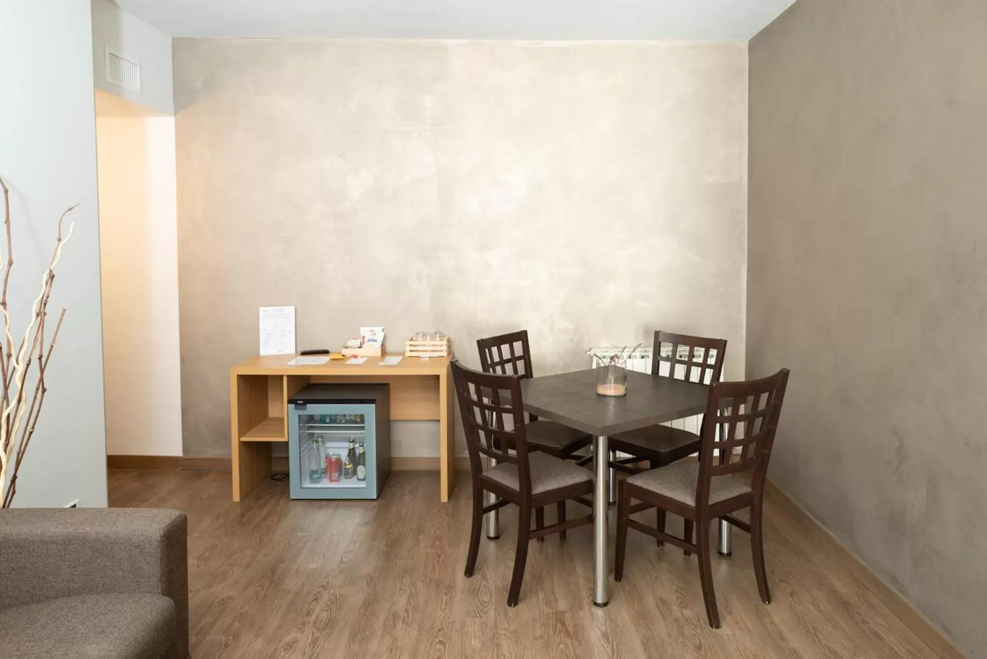 Living room, Dining Area in Le Torri - Castiglione Falletto