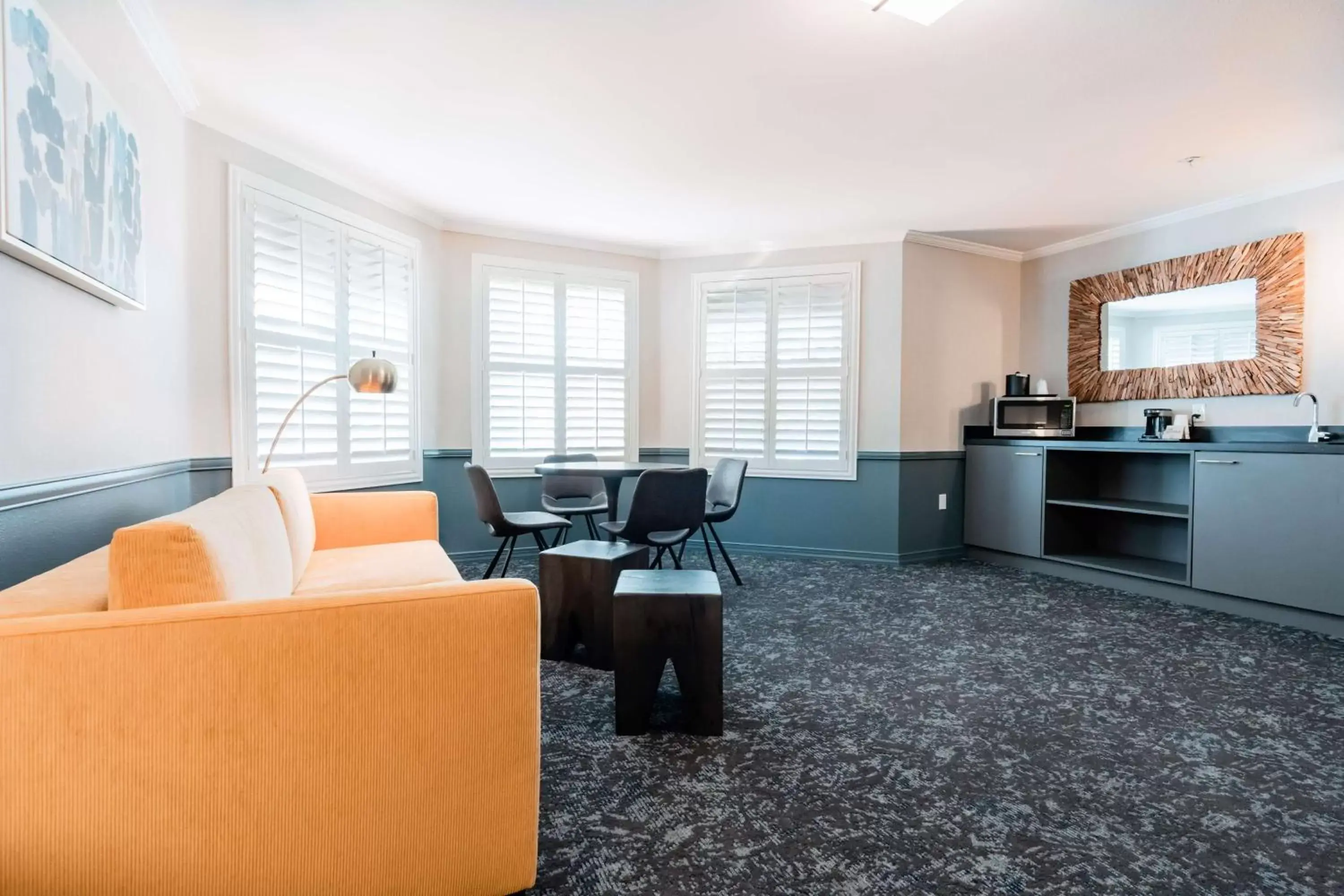 Living room in Hotel NoBo Cascade, Tapestry Collection by Hilton Living room in Hotel NoBo Cascade, Tapestry Collection by Hilton