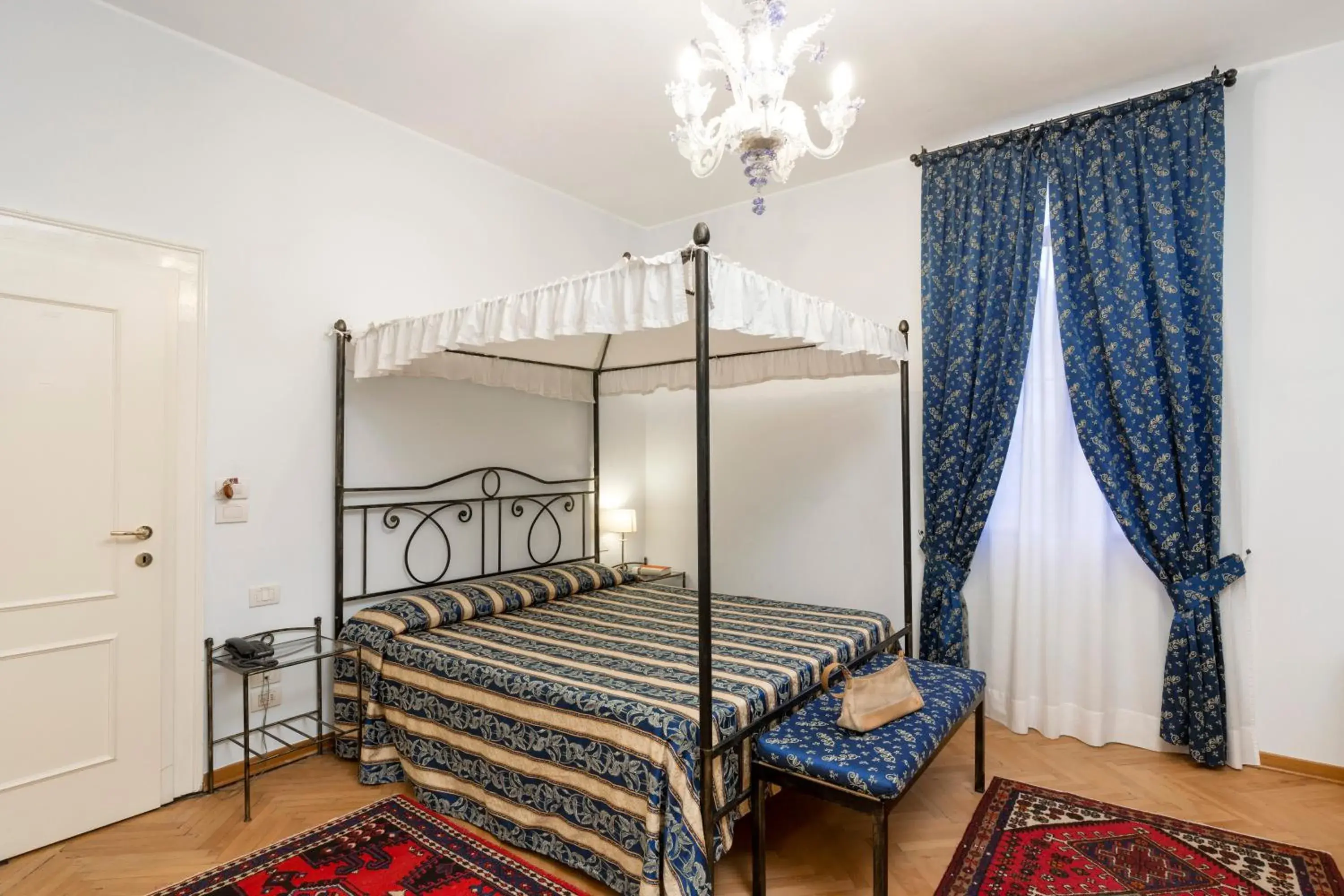 Photo of the whole room, Bed in Villa Casanova